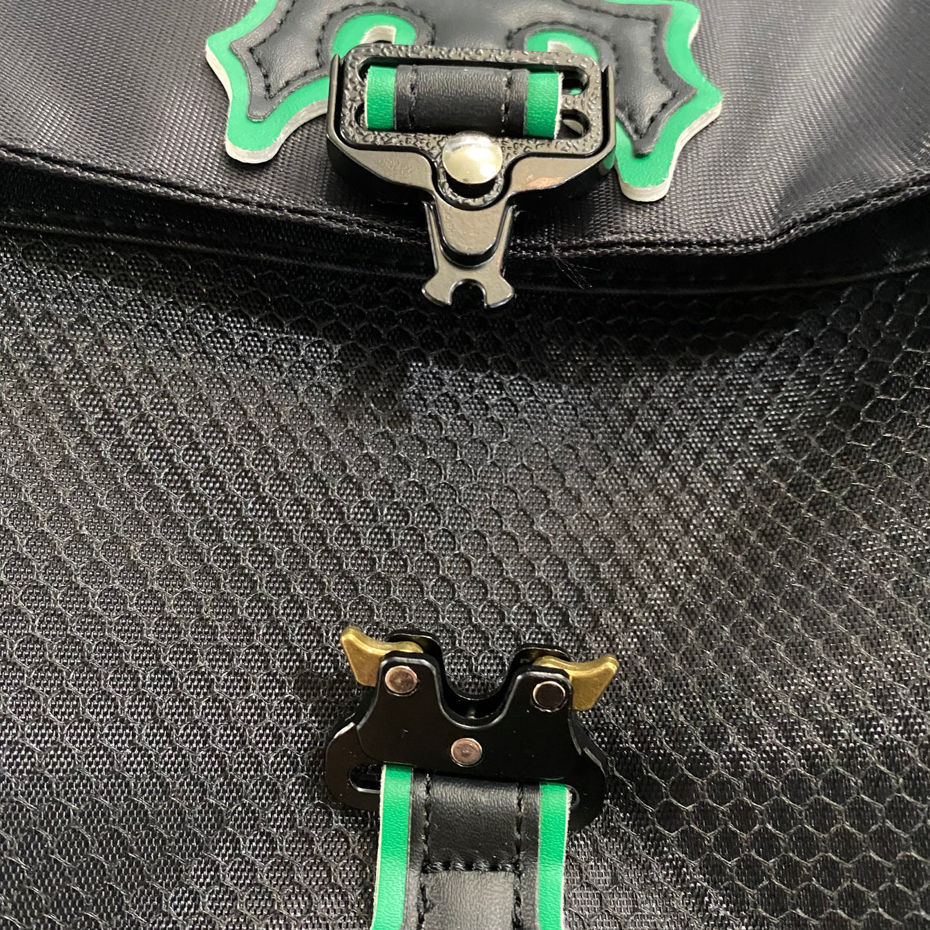 Trapstar Messenger Bag 1.0 - Black/Green Ironleague