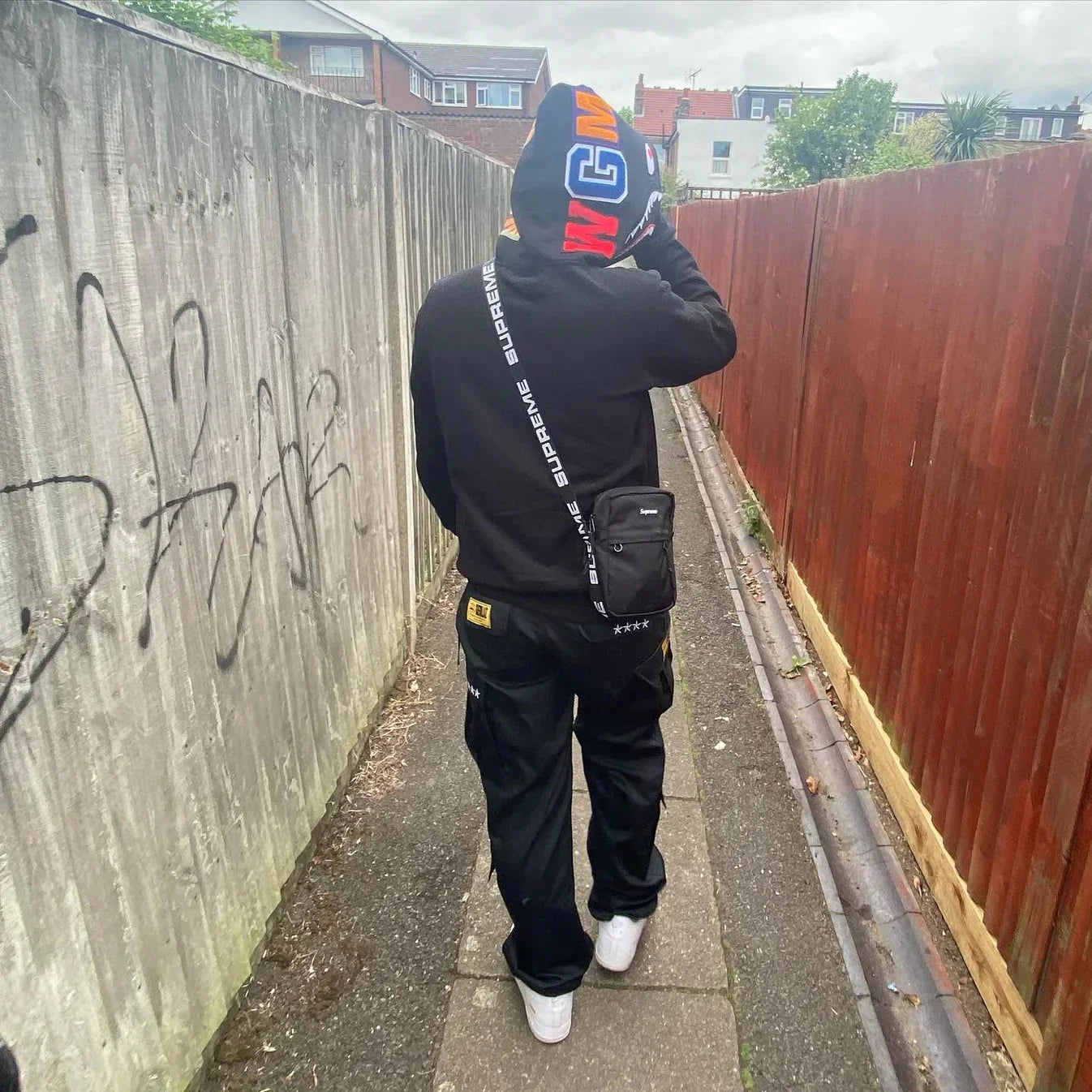 Corteiz 4 star Cargo Pants - Black Ironleague
