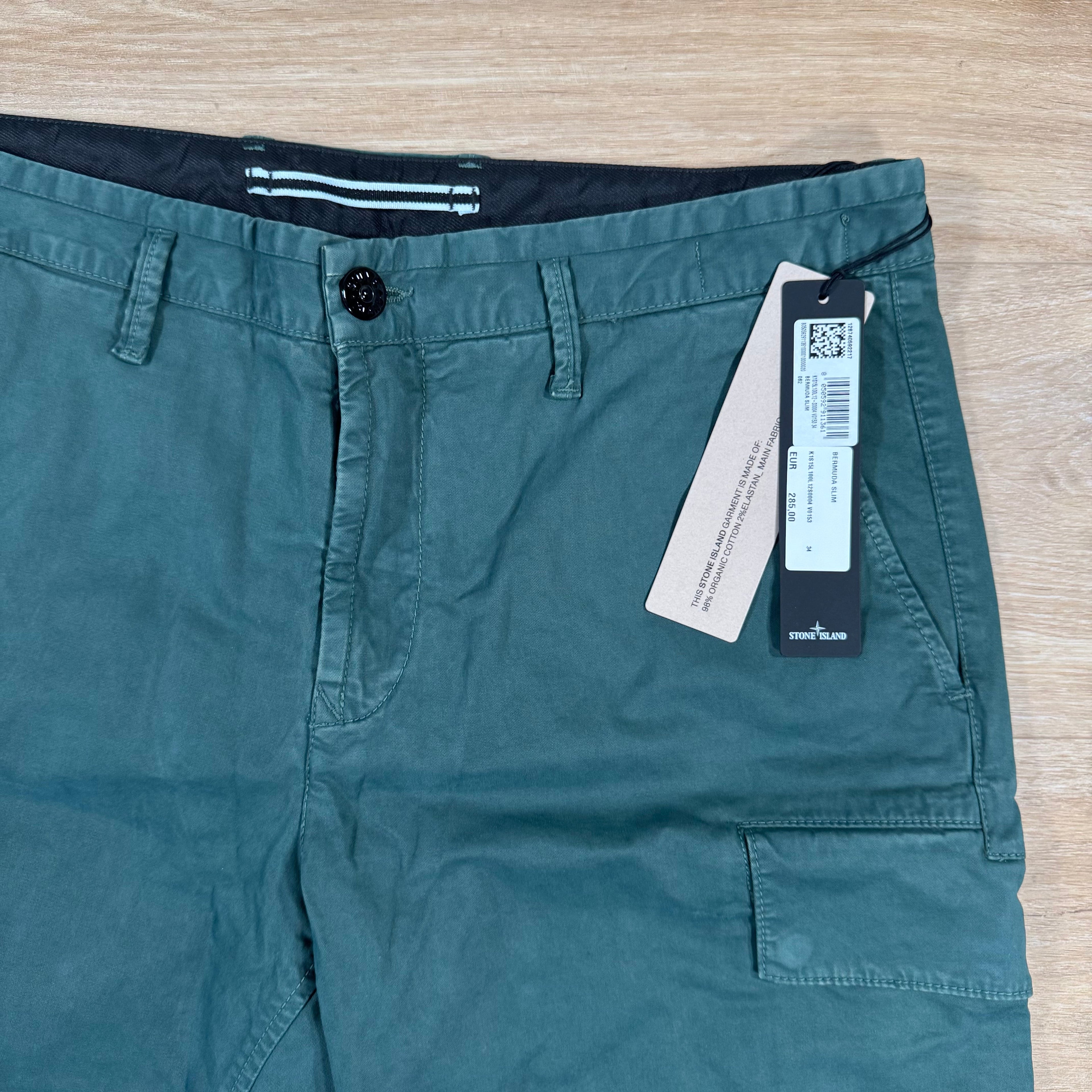 Stone Island Stretch Twill Cargo Shorts in Bottle Green Ironleague