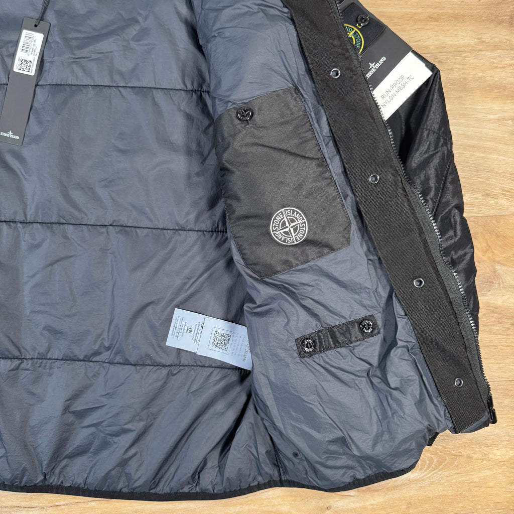 Stone Island Run-Proof Nylon Mesh-TC Reversible Jacket in Black Ironleague