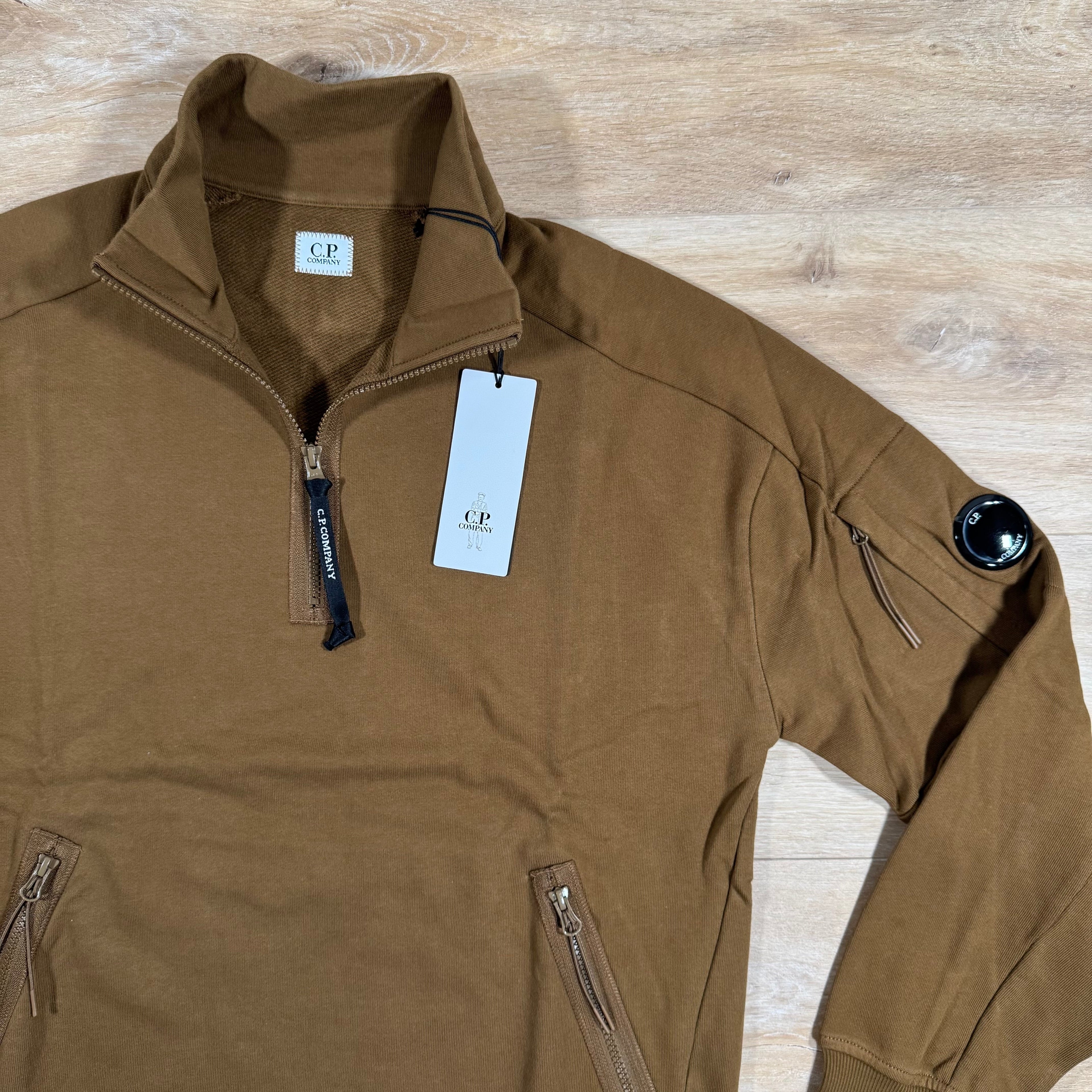 CP Company Diagonal Raised Half-Zipped Lens Sweatshirt in Toffee Ironleague