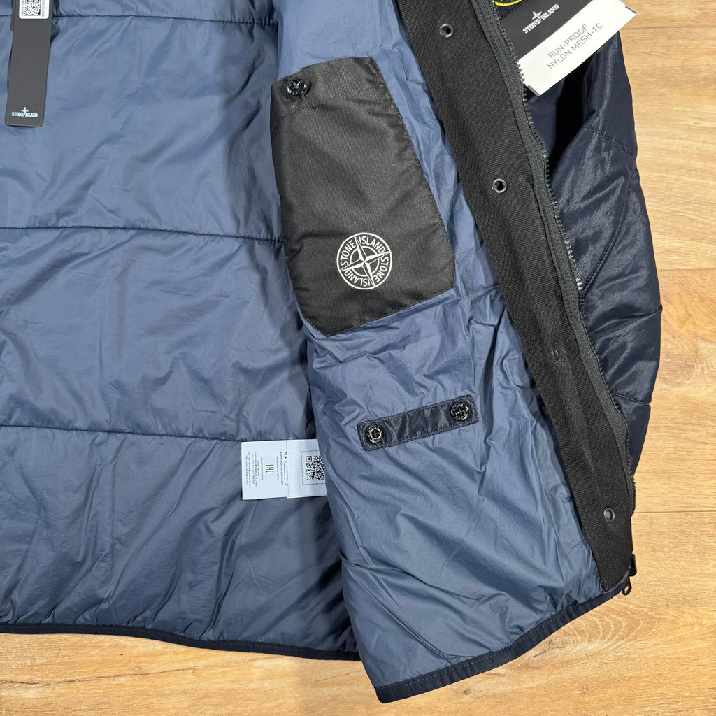 Stone Island Run-Proof Nylon Mesh-TC Reversible Jacket in Navy Ironleague