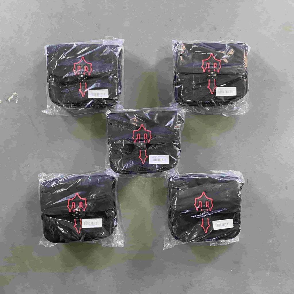 Trapstar Messenger Bag 2.0 - Black/Red Ironleague