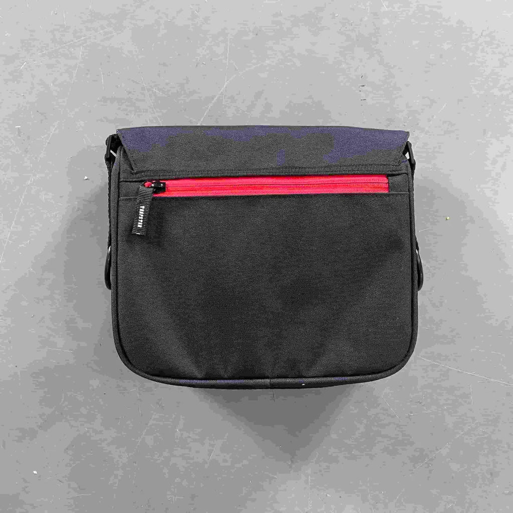 Trapstar Messenger Bag 2.0 - Black/Red Ironleague
