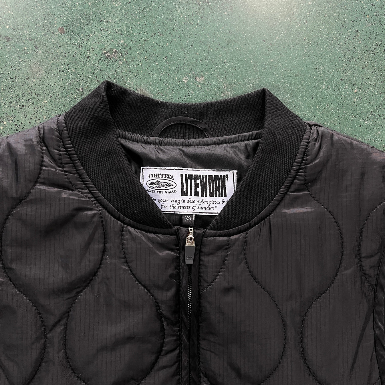 Corteiz Guerillaz Lightweight Quilted Vest - Black Ironleague