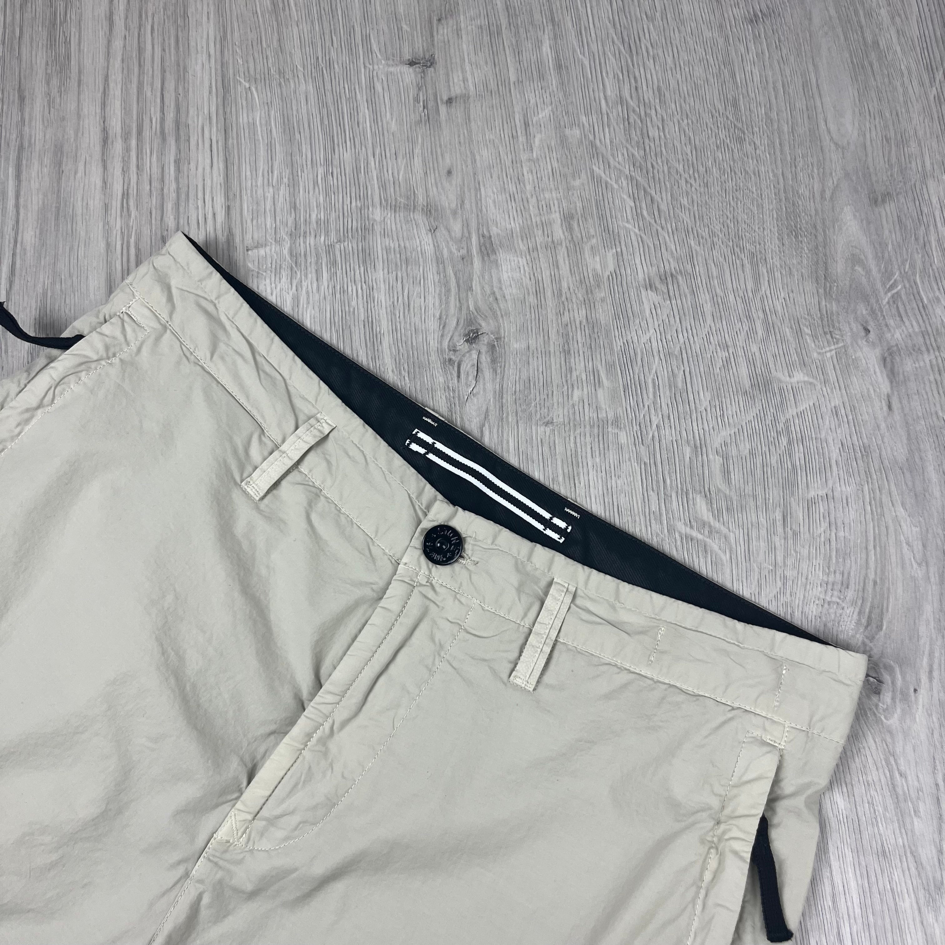 Stone Island Cargo Shorts - Sand Ironleague