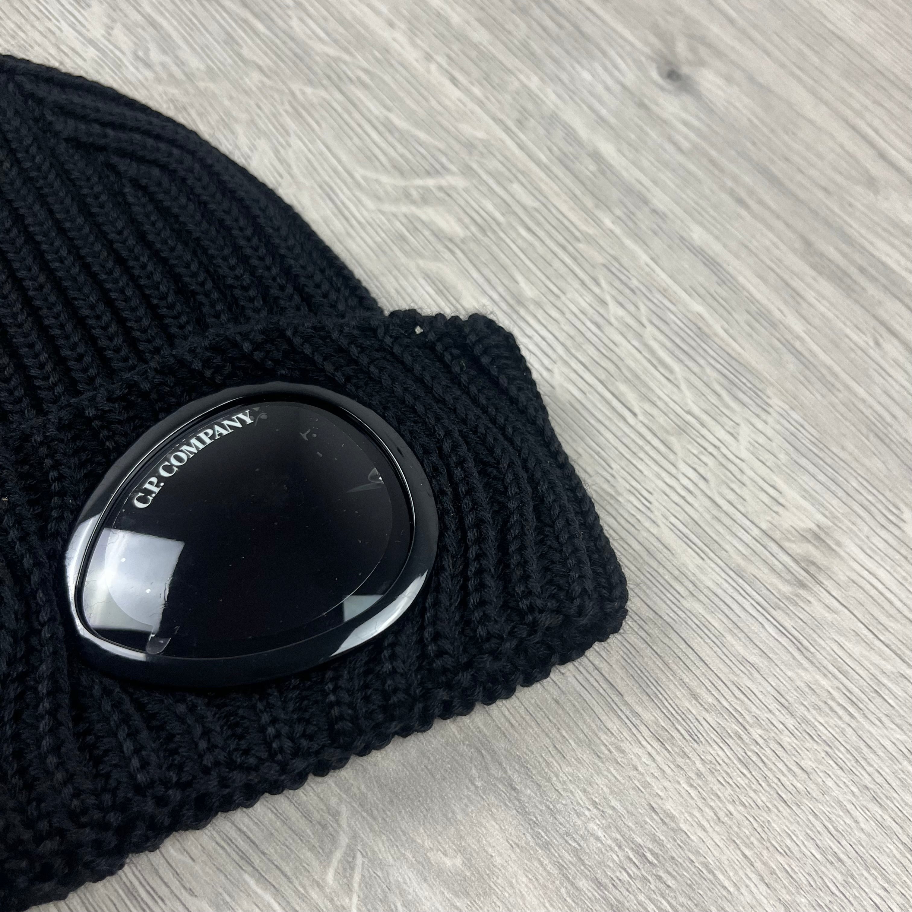 CP Company Goggle Beanie - Black Ironleague