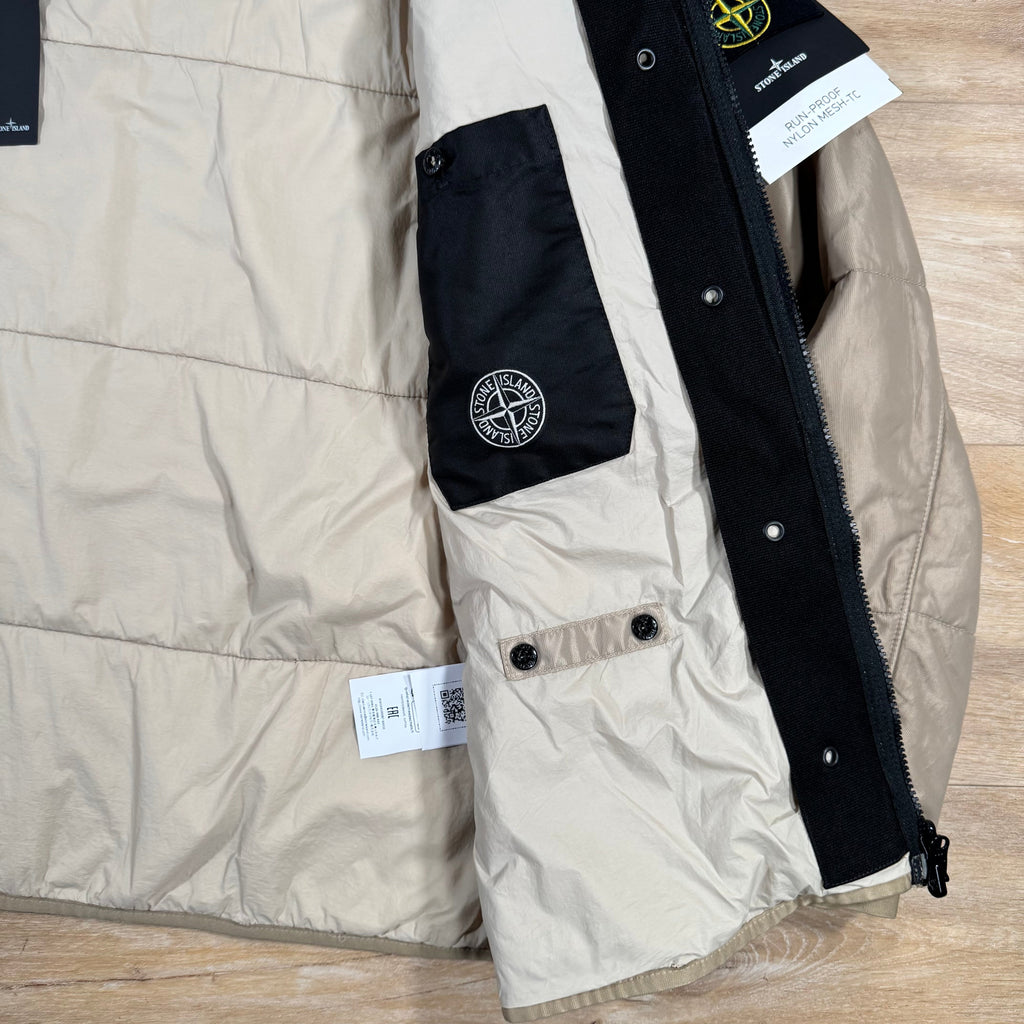 Stone Island Run-Proof Nylon Mesh-TC Reversible Jacket in Desert Ironleague