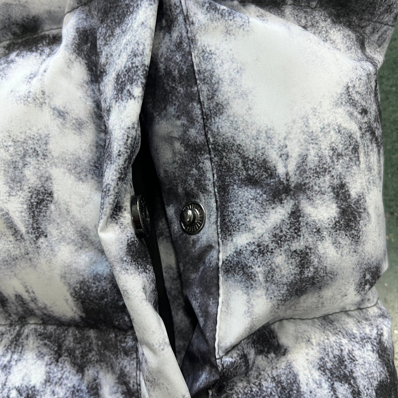 Trapstar Hyperdrive Puffer Jacket - Black/Grey Camo Ironleague