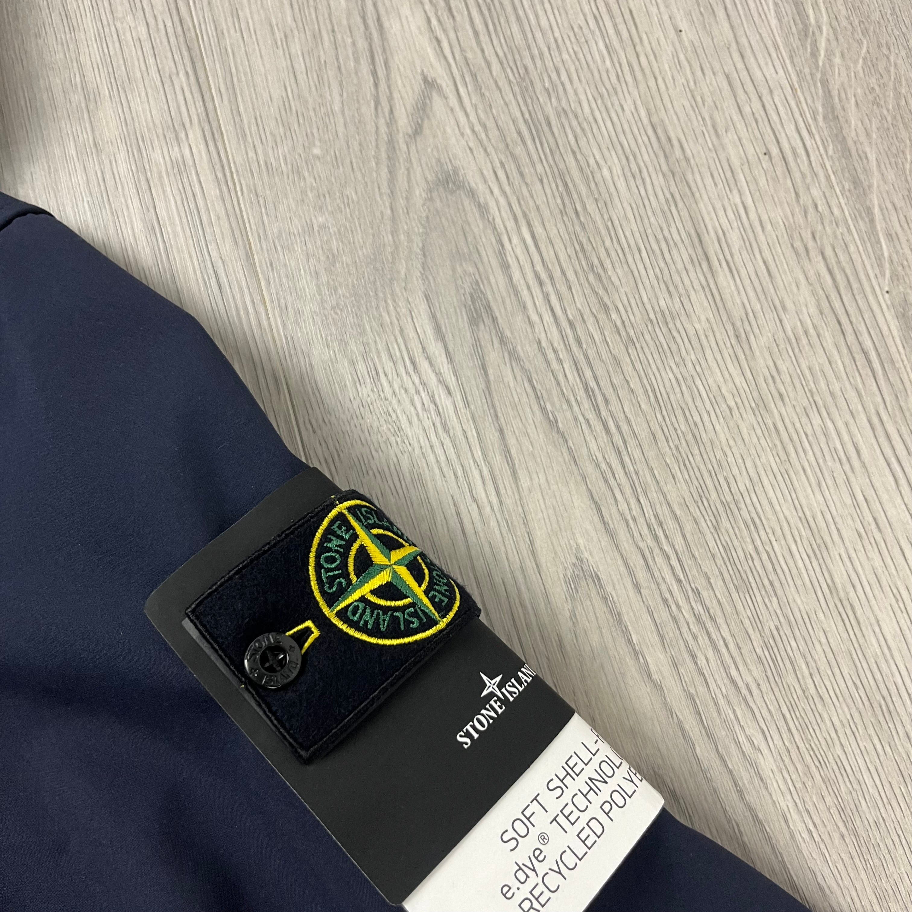 Stone Island Shell Jacket - Navy Ironleague