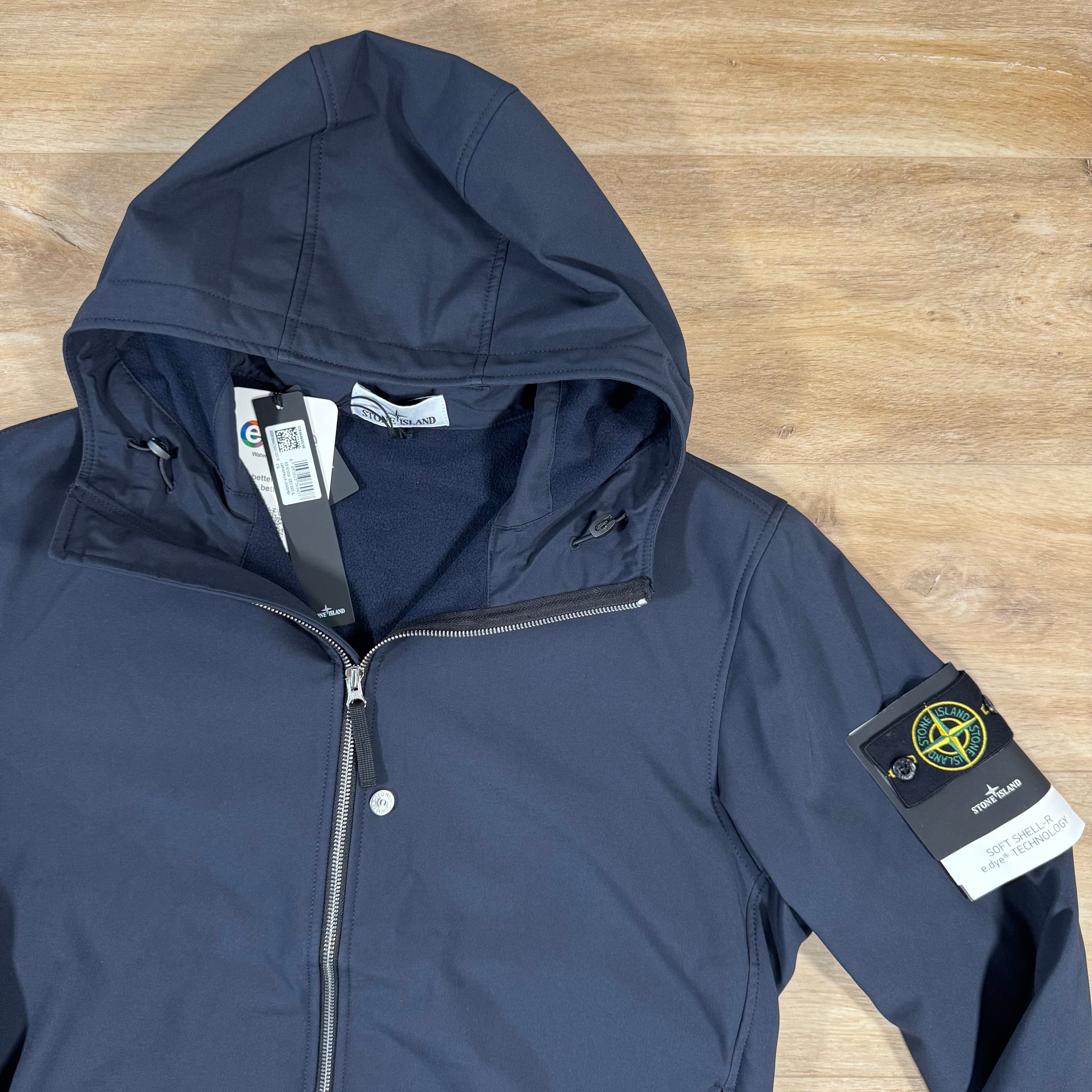 Stone Island Soft Shell-R Jacket in Navy Ironleague