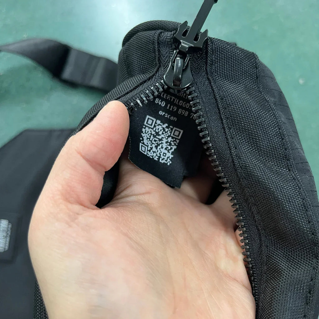 Trapstar Cobra T Bag - Black/Black Ironleague