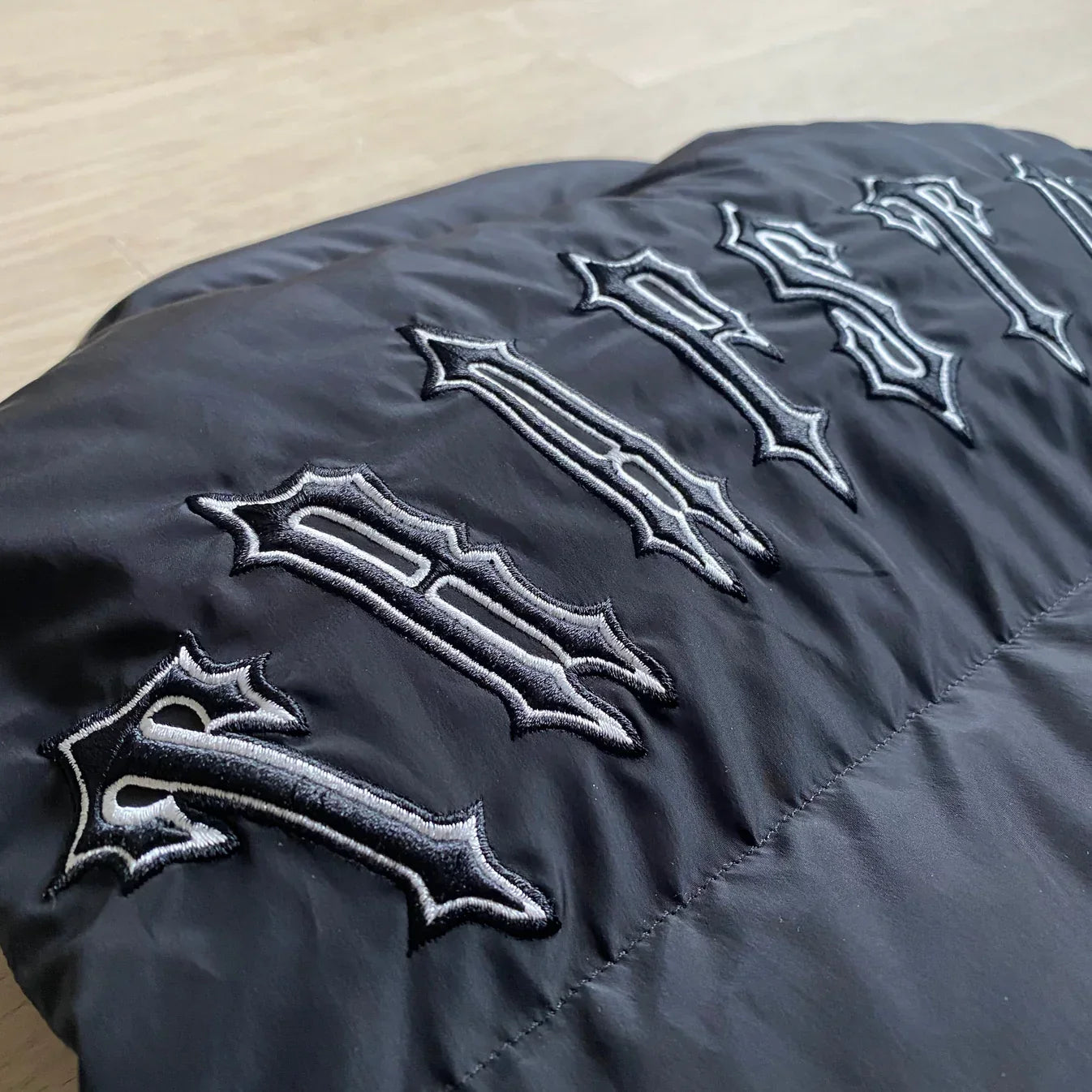 Trapstar T Badge Gilet - Black Ironleague
