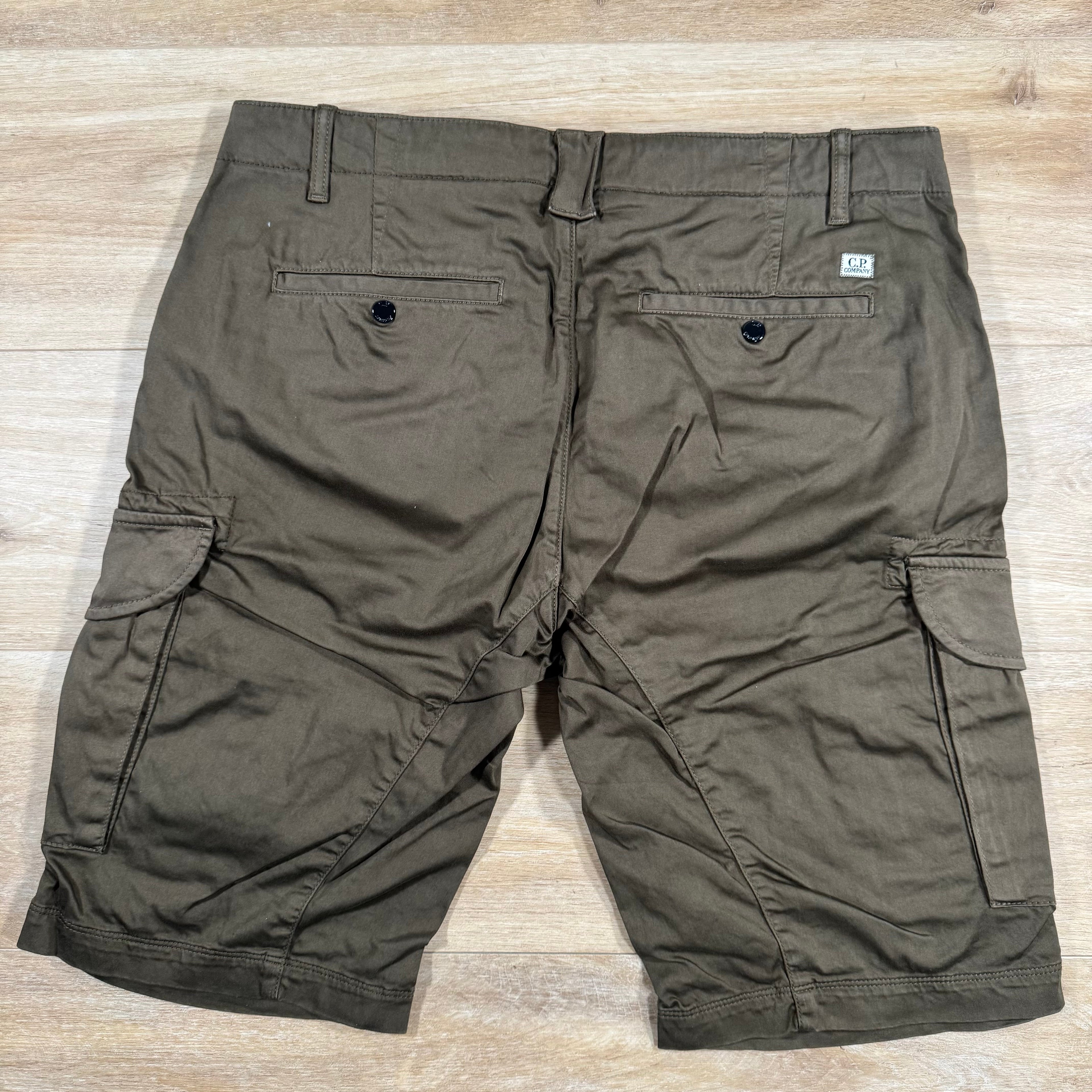 CP Company Stretch Sateen Lens Cargo Shorts in Ivy Green Ironleague