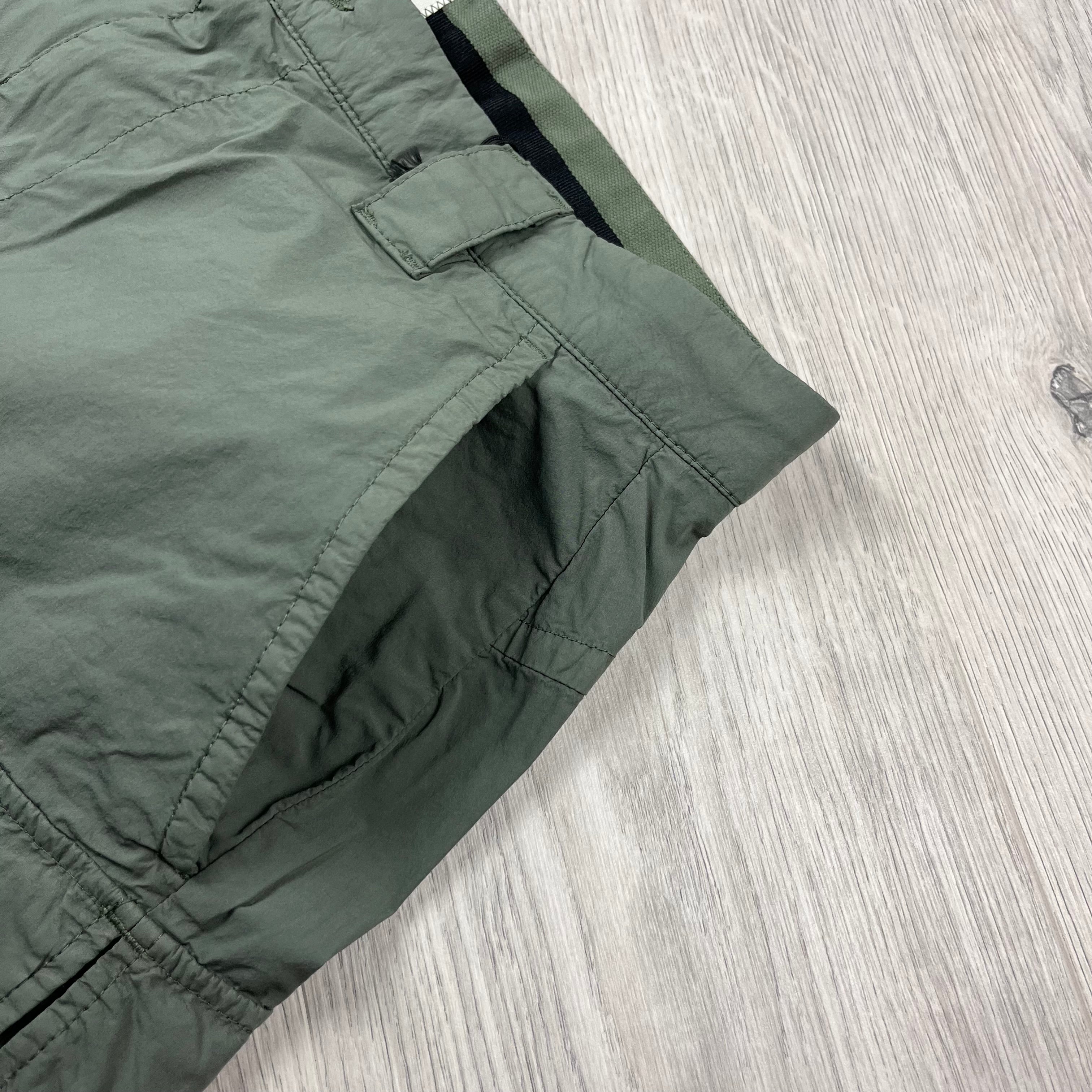 CP Company Cargo Shorts - Thyme Ironleague