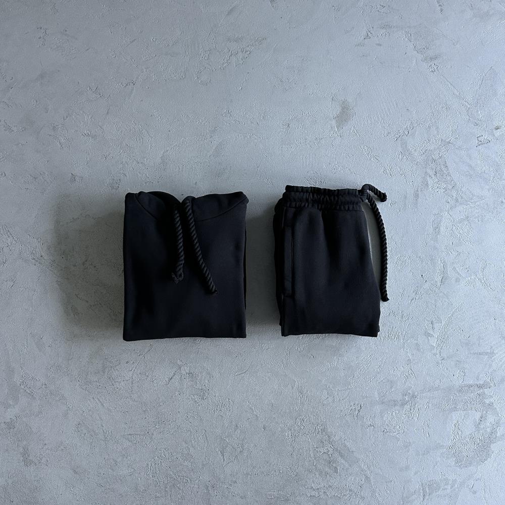 Syna Tracksuit Black/Black Ironleague