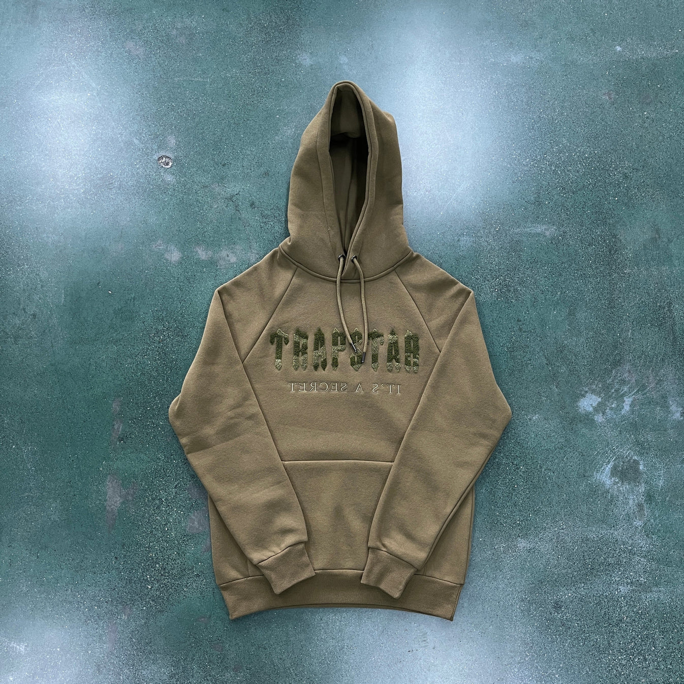 Trapstar Decoded Chenille Tracksuit - Olive Camo/Black Ironleague
