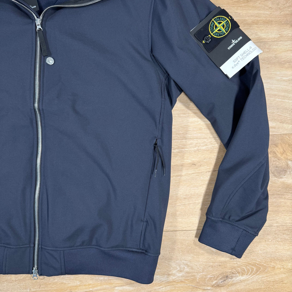 Stone Island Soft Shell-R Jacket in Navy Ironleague