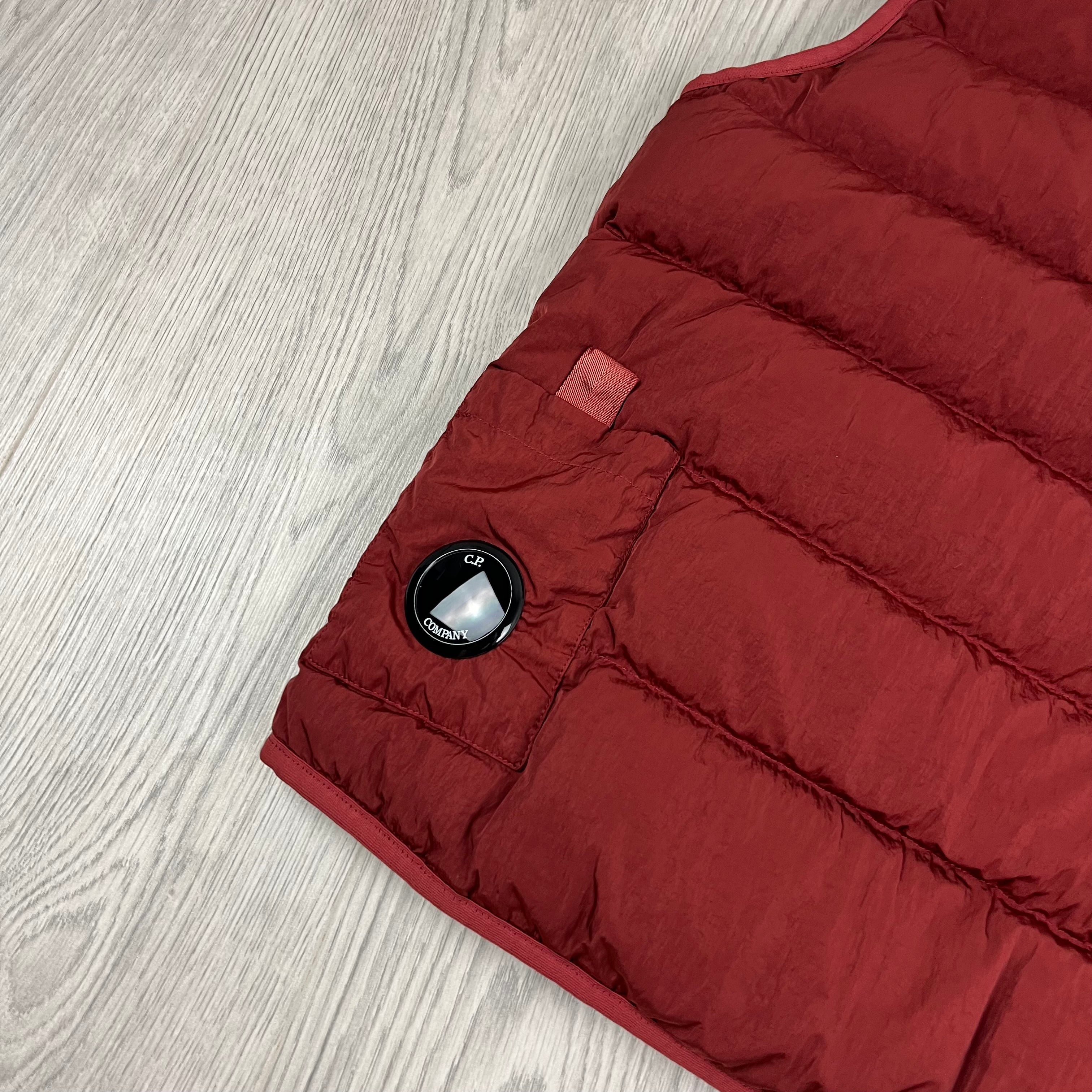 CP Company Chrome-R Lens Gilet - Ketchup Ironleague