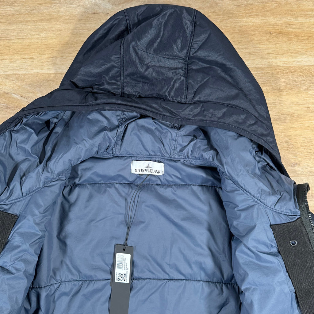 Stone Island Run-Proof Nylon Mesh-TC Reversible Jacket in Navy Ironleague