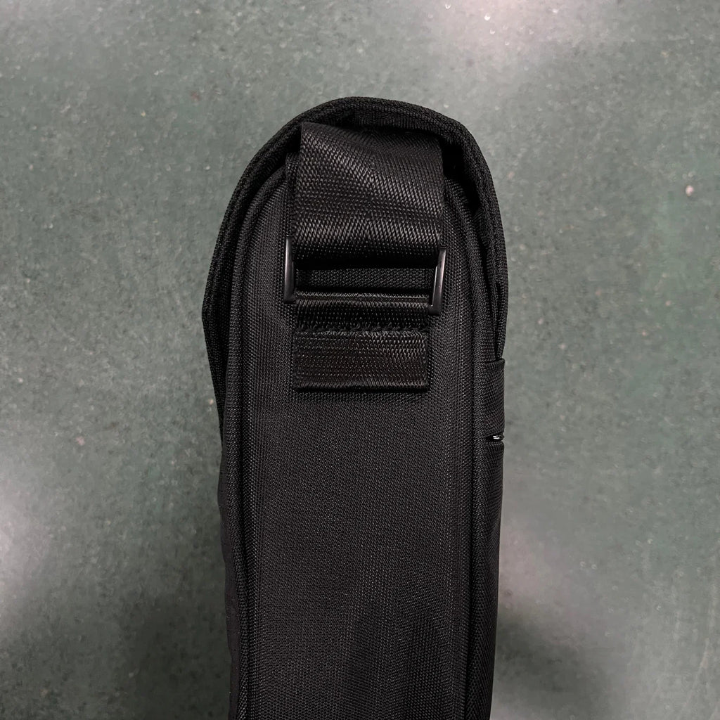Trapstar Cobra T Bag - Black/Silver Ironleague