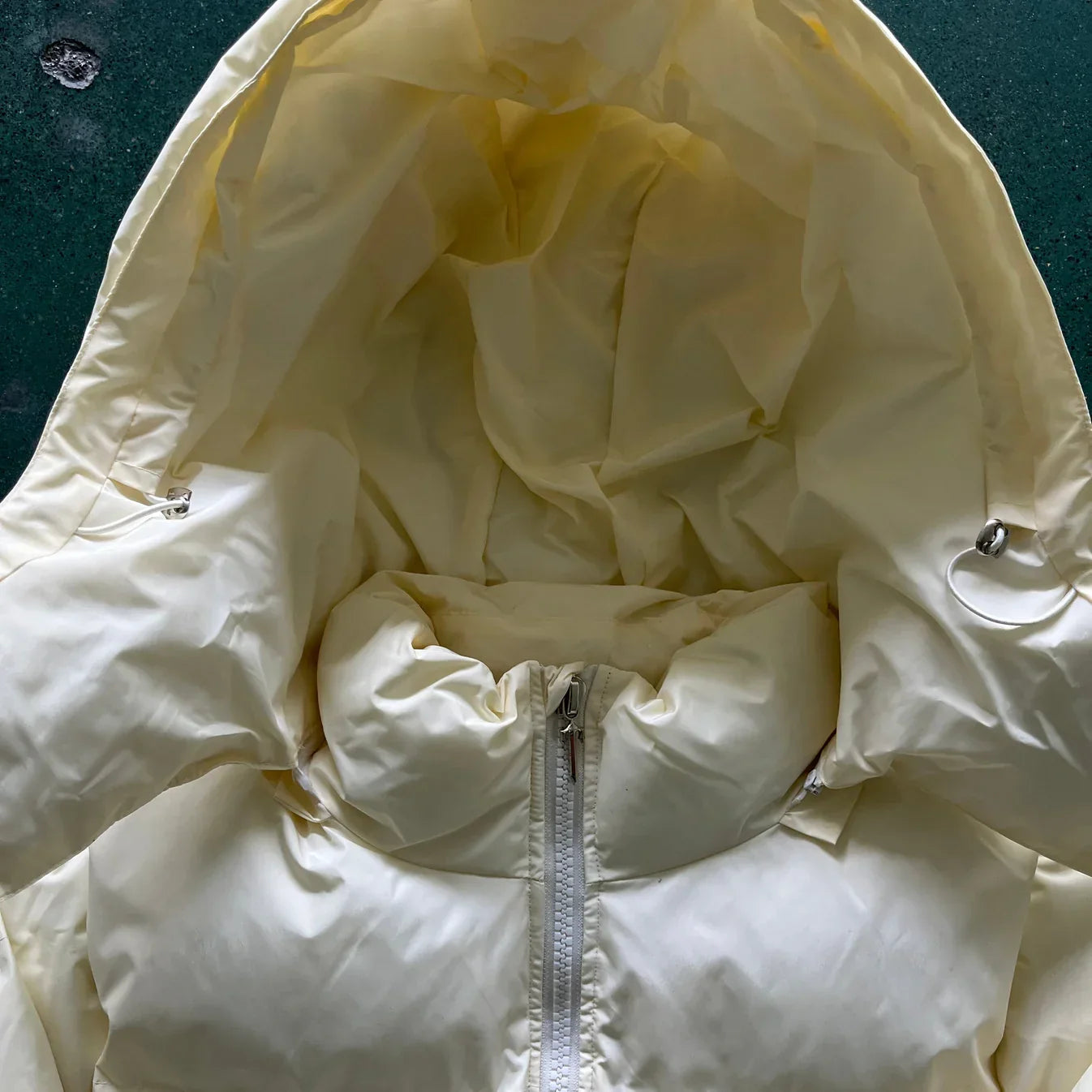 Trapstar Detachable Hooded Puffer Jacket - Cream Ironleague