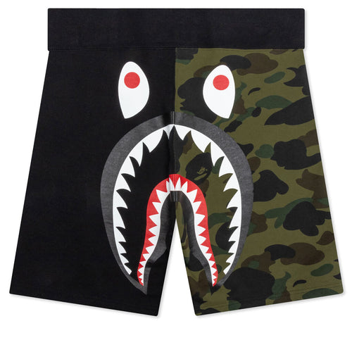 A BATHING APE 1st Camo Back Shark Sweat Shorts - Green