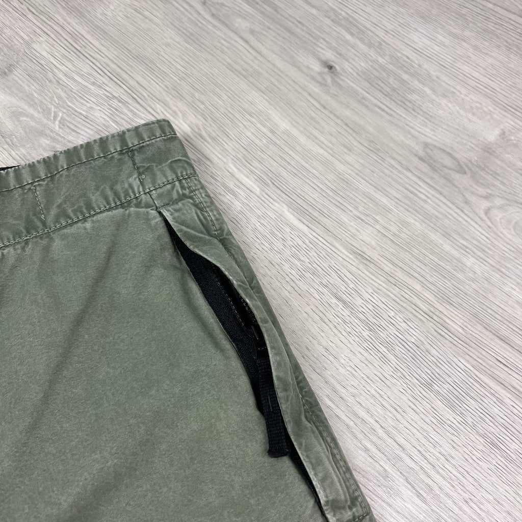 Stone Island Cargo Shorts - Musk Green Ironleague