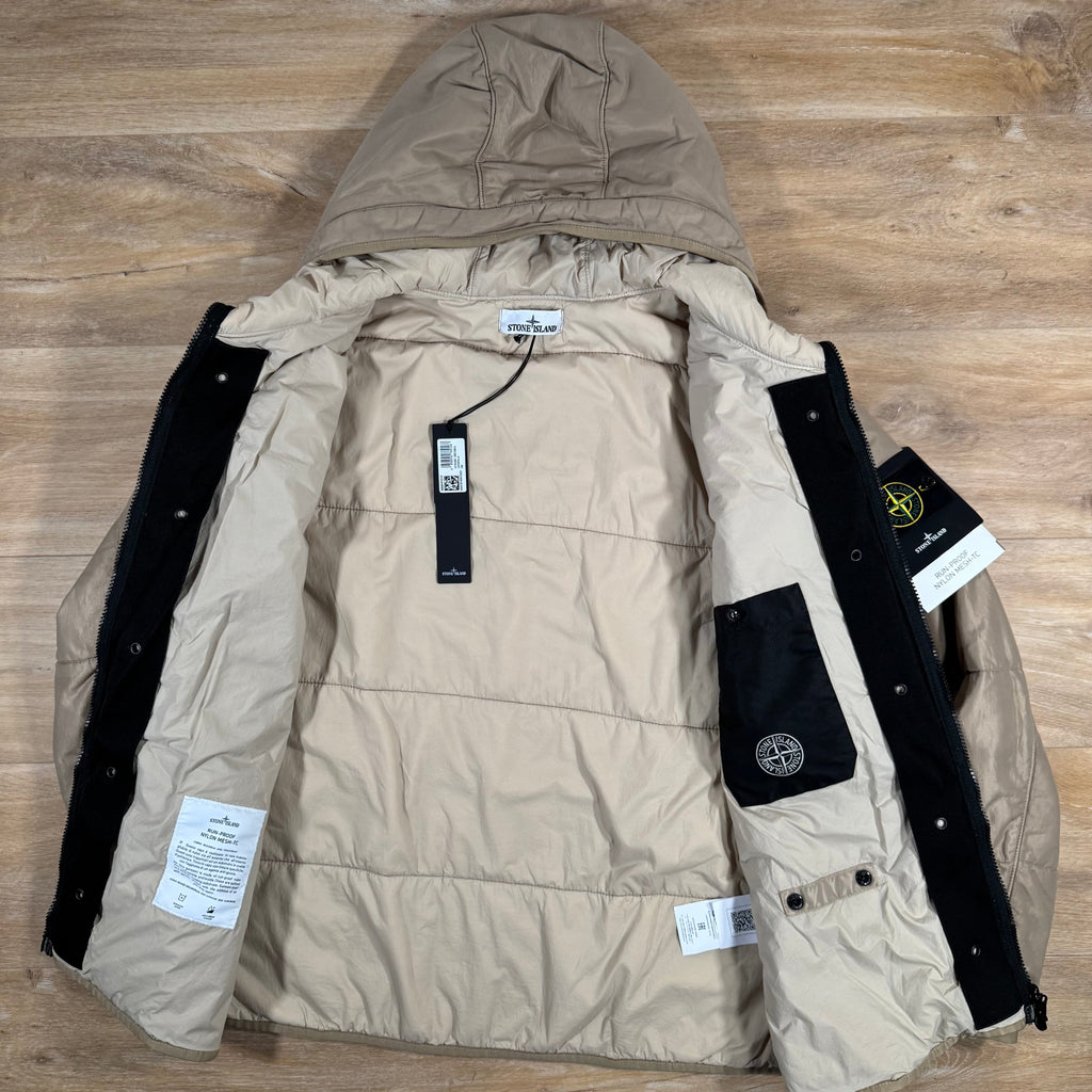 Stone Island Run-Proof Nylon Mesh-TC Reversible Jacket in Desert Ironleague