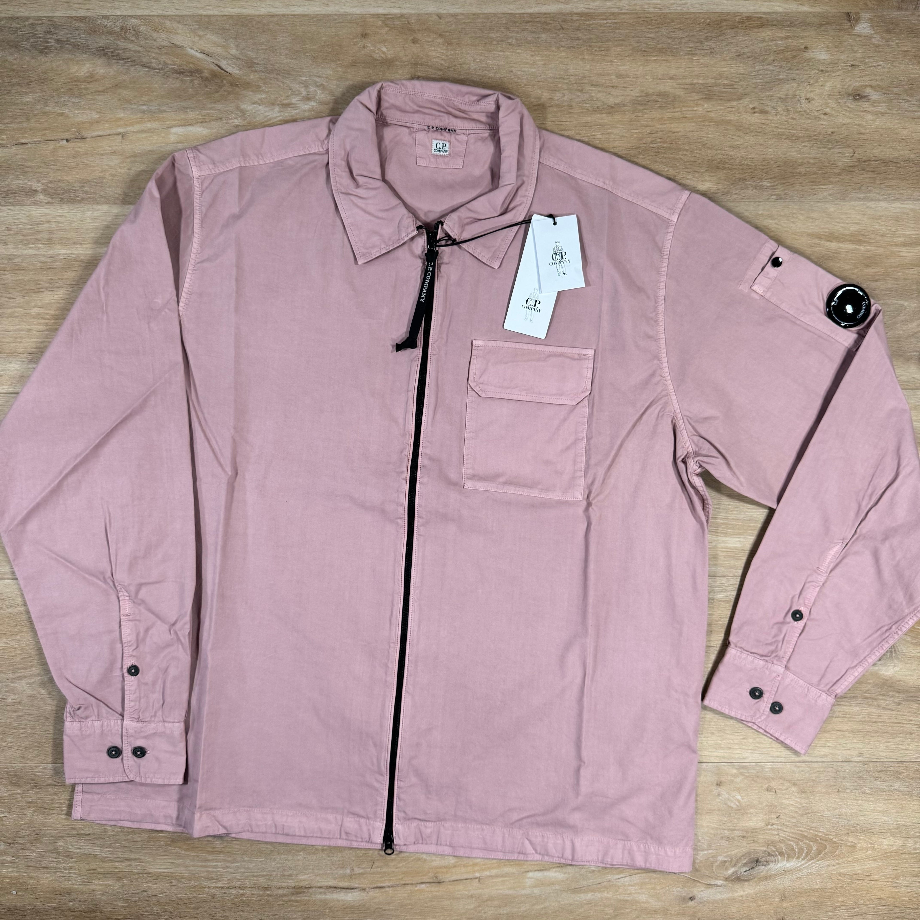 CP Company Organic Gabardine Lens Overshirt in Misty Rose - Pink Ironleague