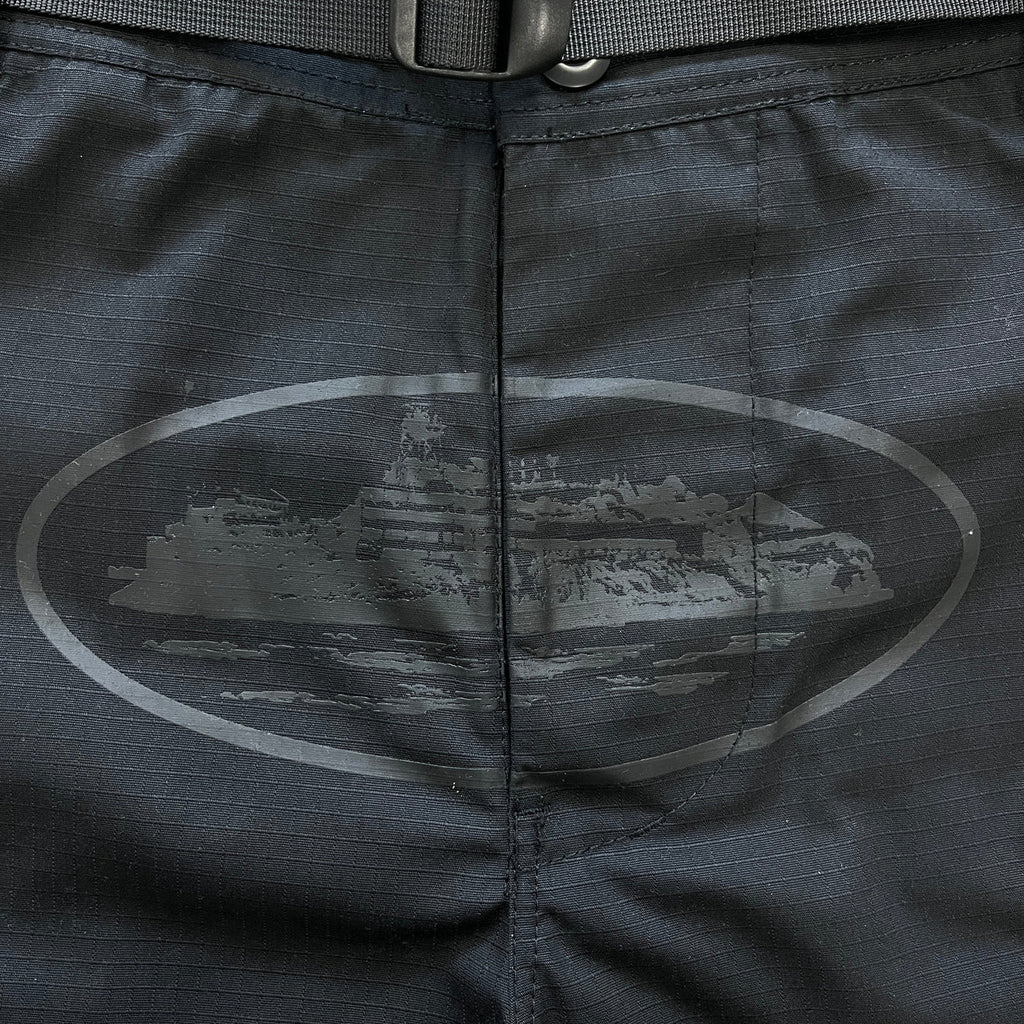 Corteiz Island Cargo Pants - Black/Black Ironleague
