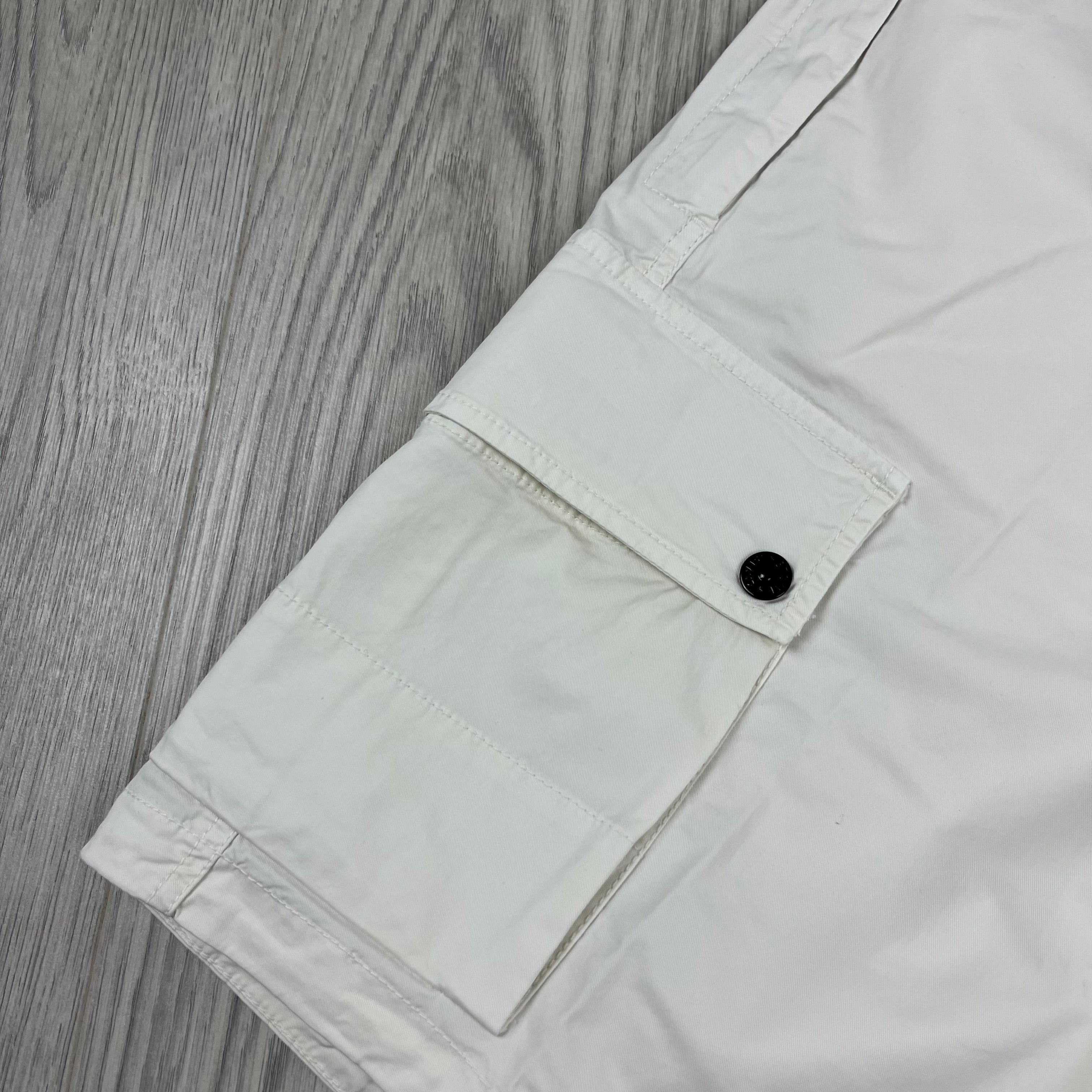 Stone Island Cargo Shorts - Ivory Ironleague