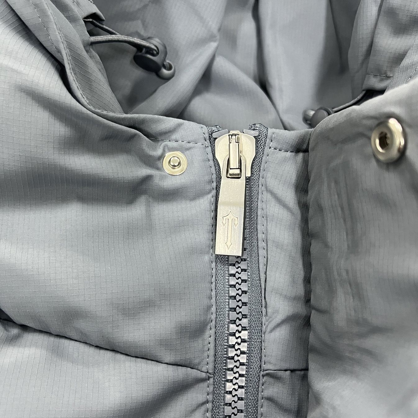 Trapstar Decoded 2.0 Hooded Puffer Jacket - Grey Ironleague