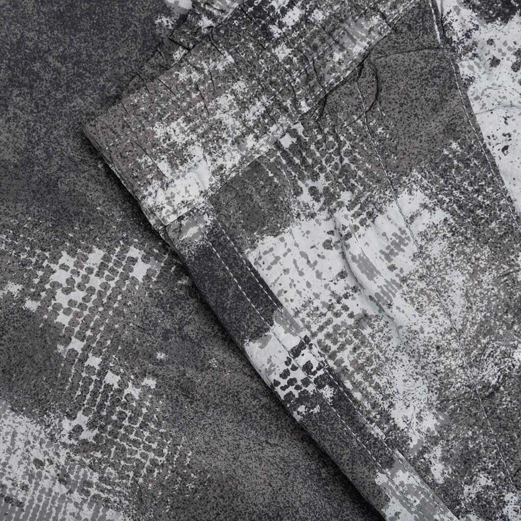 Stone Island Dissolving Grid Camo Loose Fit Pants - Grey