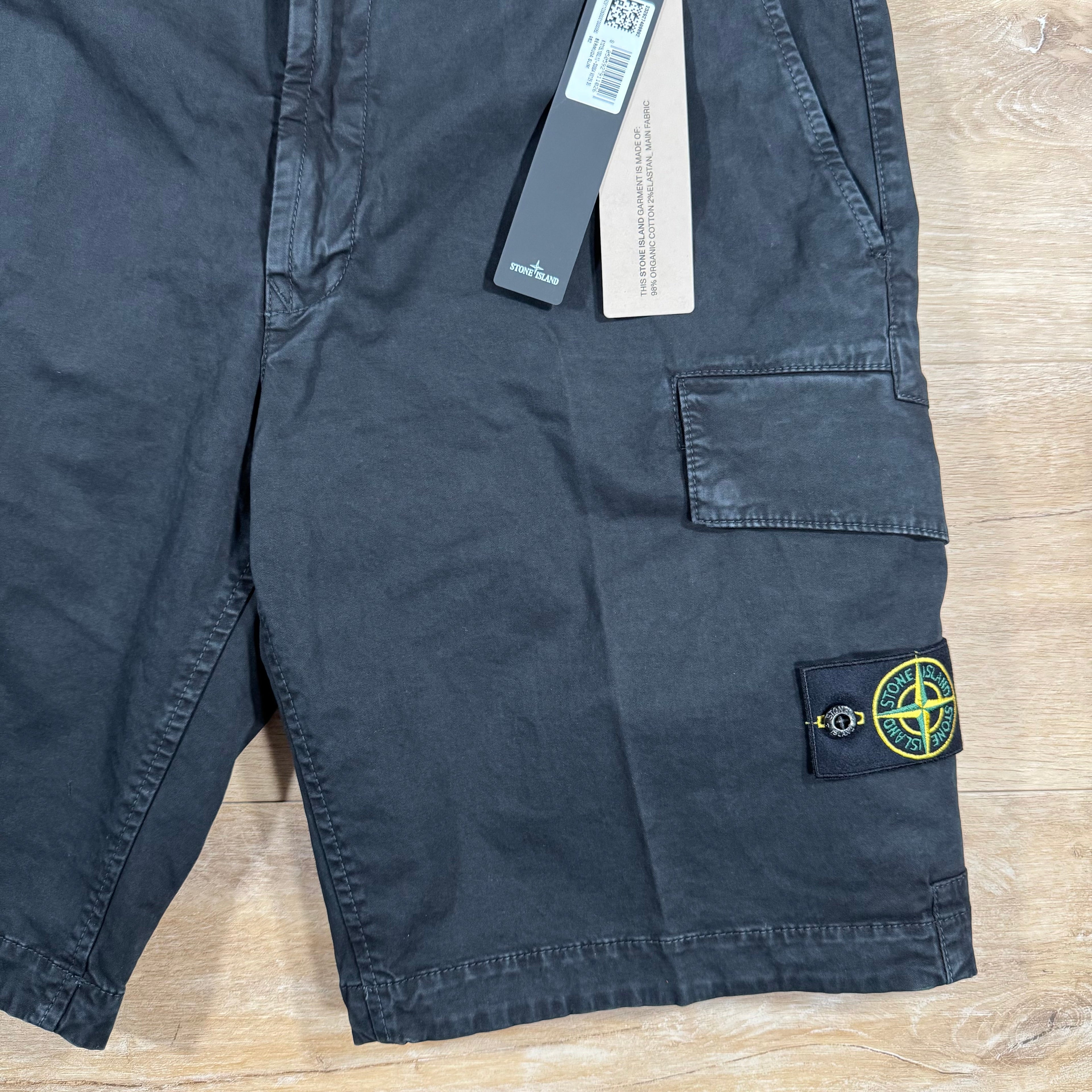 Stone Island Stretch Twill Cargo Shorts in Black Ironleague