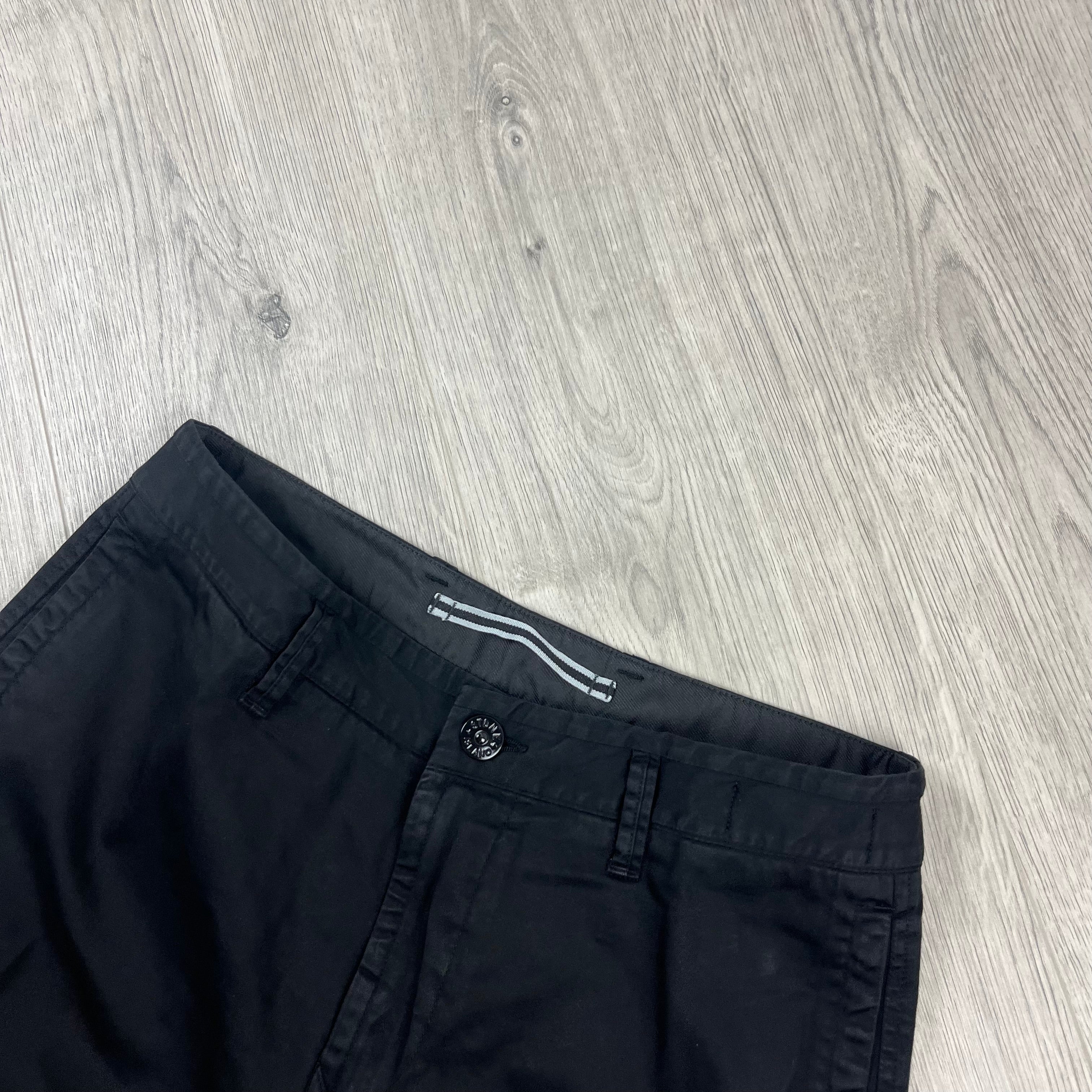 Stone Island Cargo Trousers - Black Ironleague