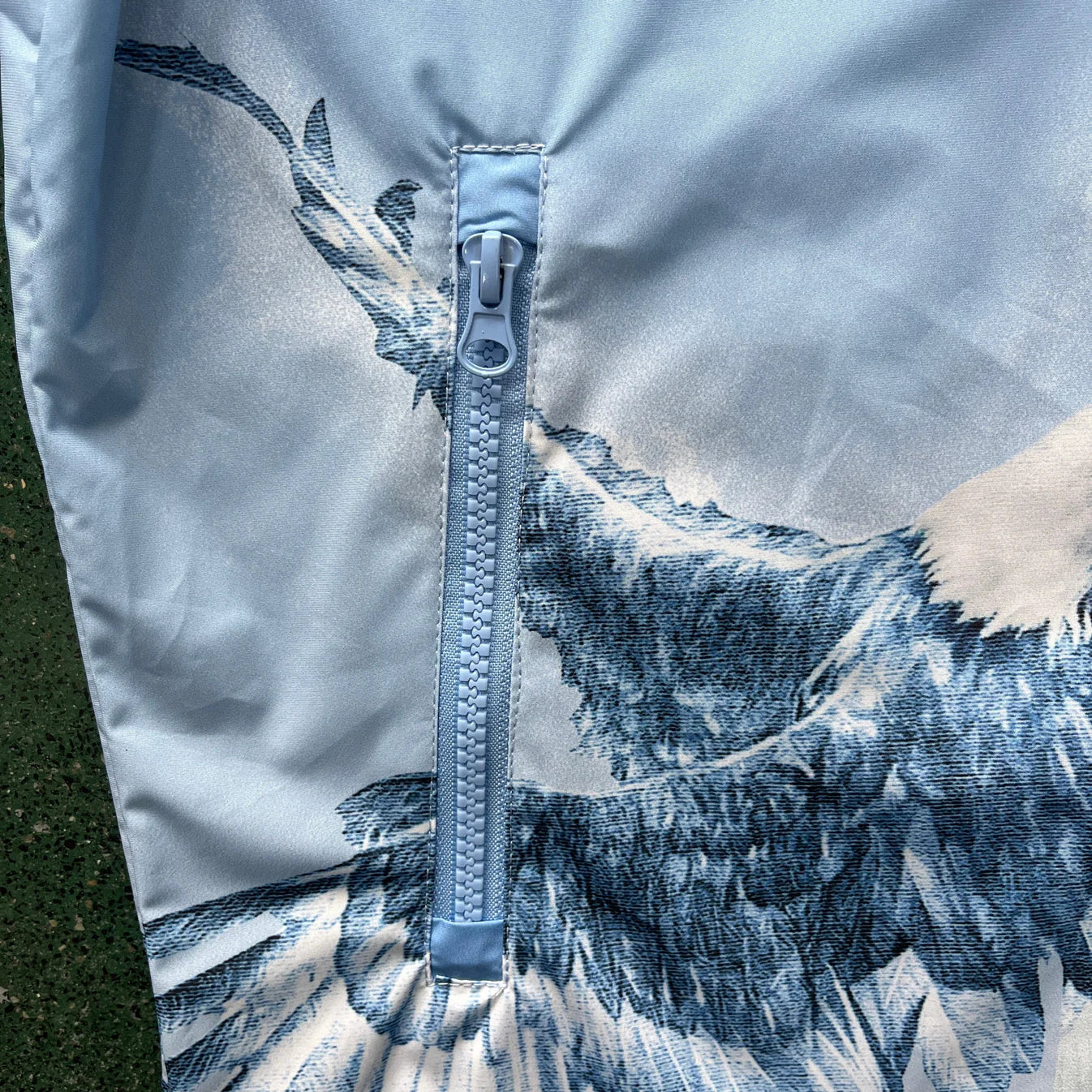Trapstar Eagle Zip Windbreaker - Sky Blue Ironleague