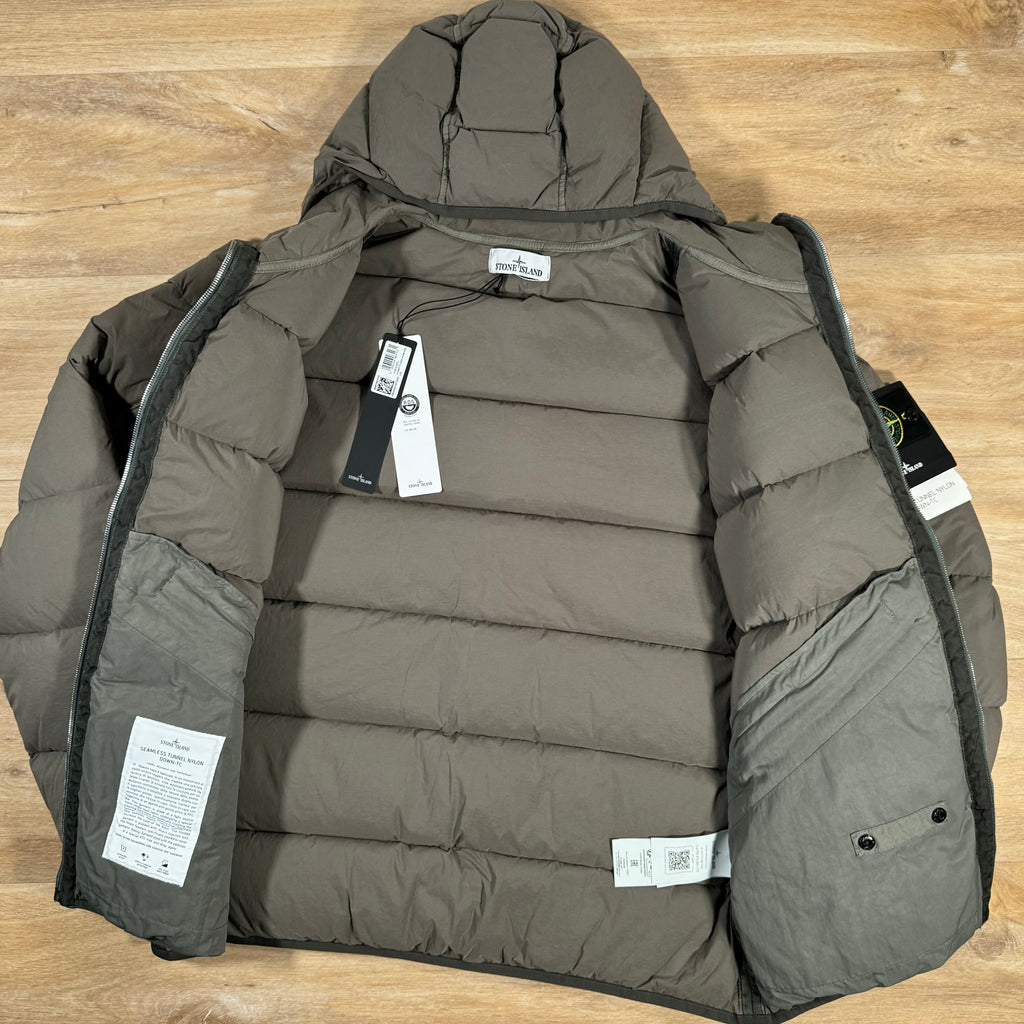 Stone Island Seamless Tunnel Down-TC Jacket in Walnut Brown Ironleague