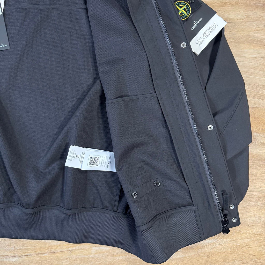 Stone Island Light Soft Shell-R Jacket in Black Ironleague