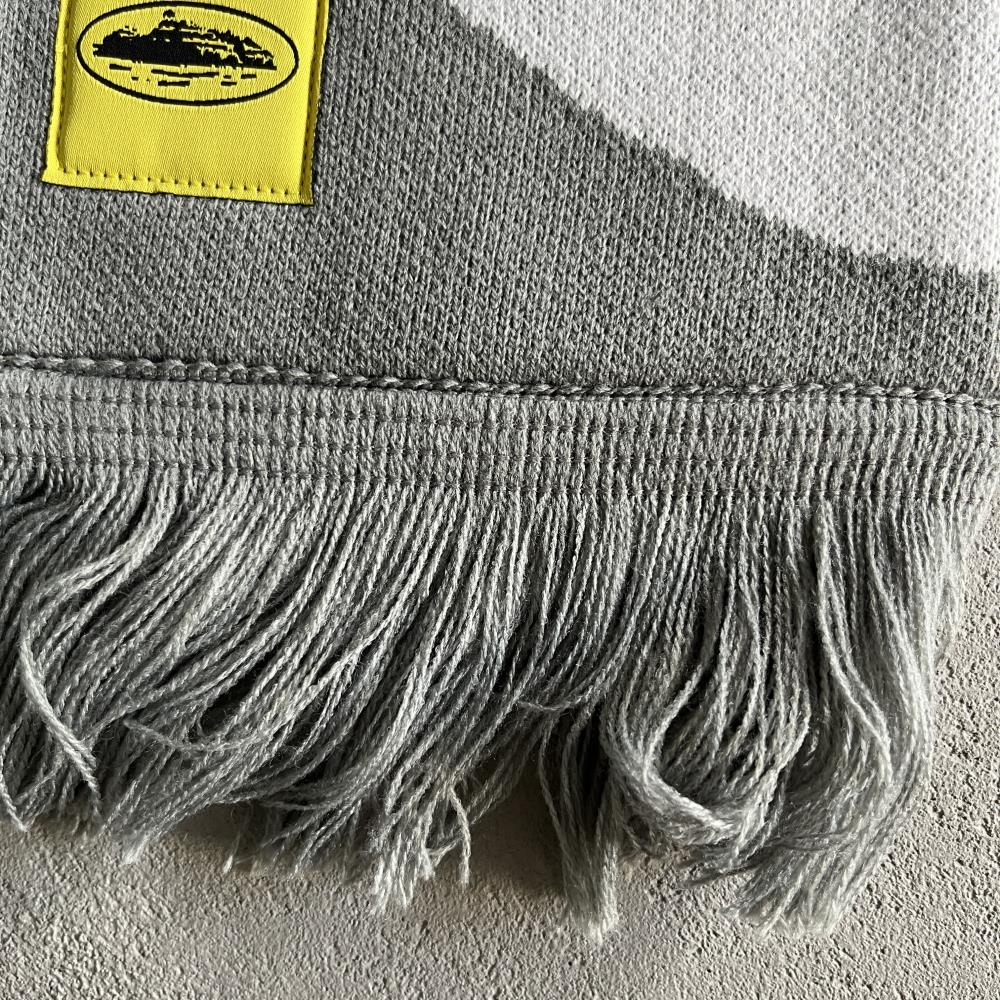Corteiz Scarf - Grey/White Ironleague