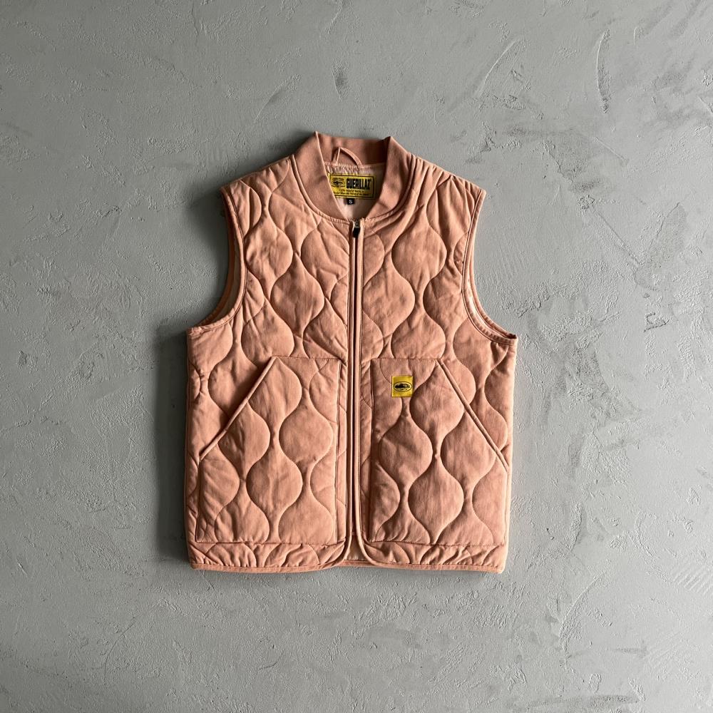 Corteiz Guerillaz Lightweight Quilted Vest - Pink Ironleague