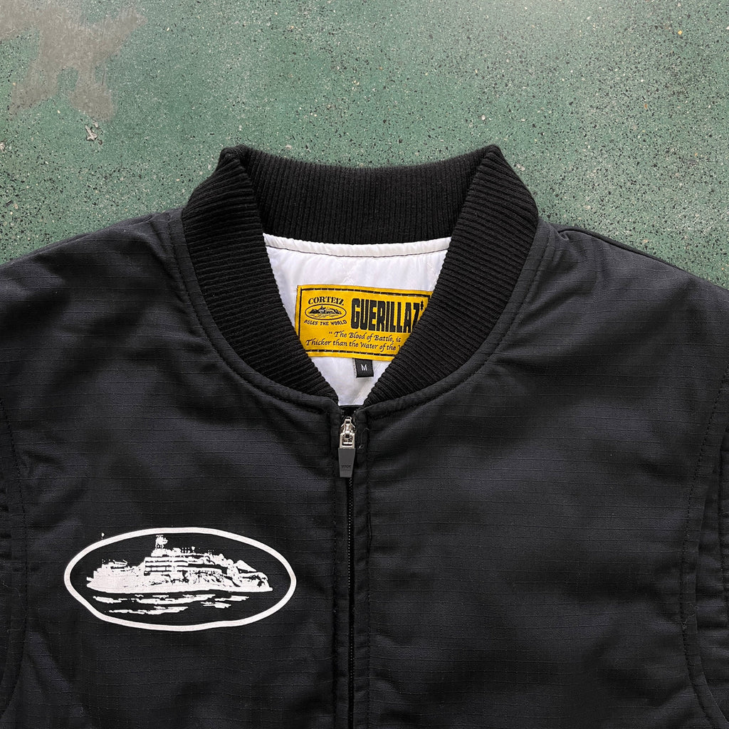 Corteiz Guerillaz Quilted Vest - Black Ironleague