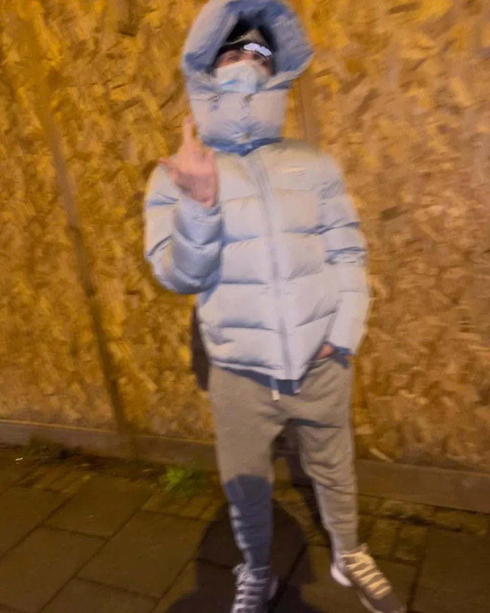 Trapstar Hyperdrive Detachable Hooded Puffer Jacket - Ice Blue Ironleague