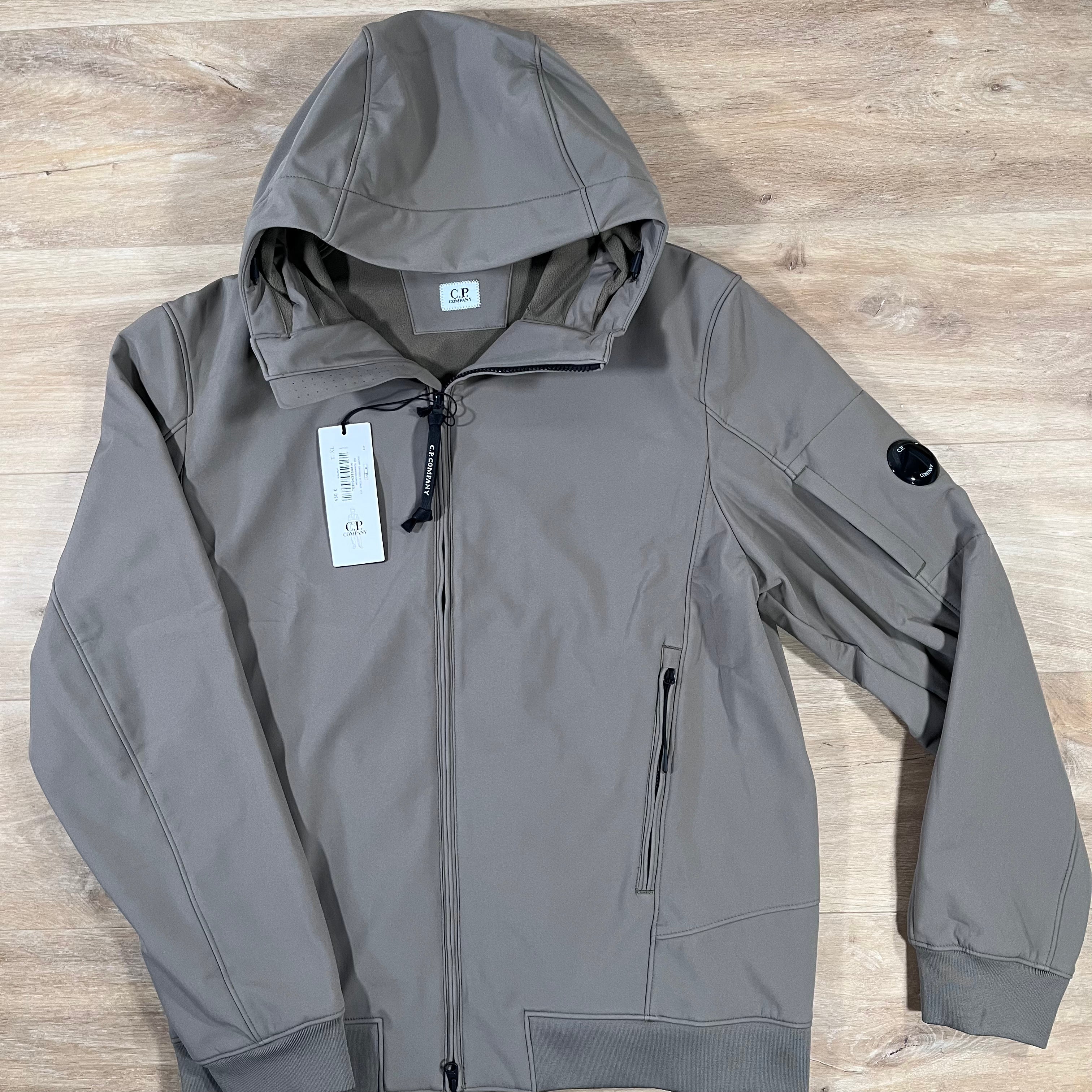 CP Company Shell-R Lens Jacket in Walnut Ironleague