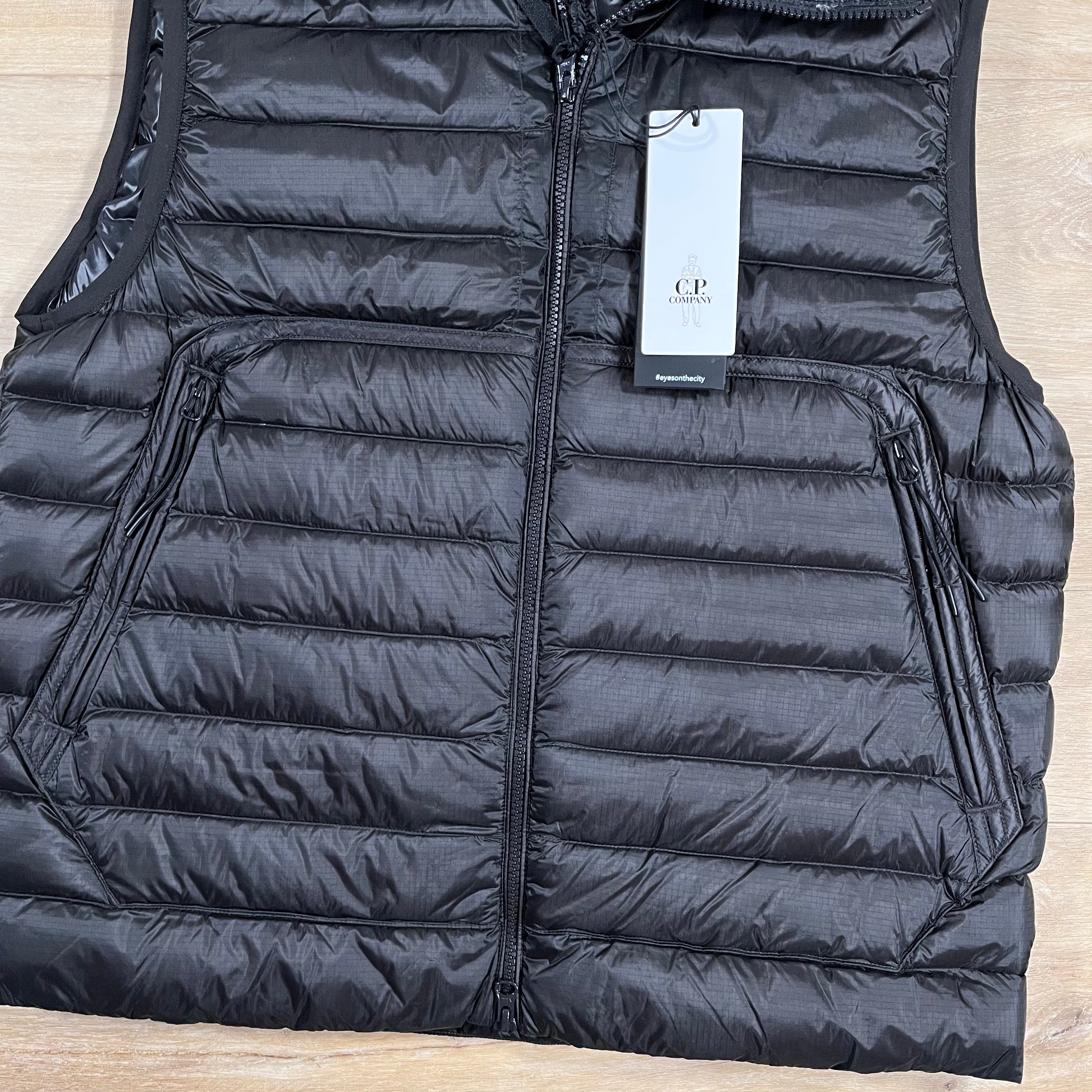 CP Company DD Shell Goggle Down Gilet in Black Ironleague