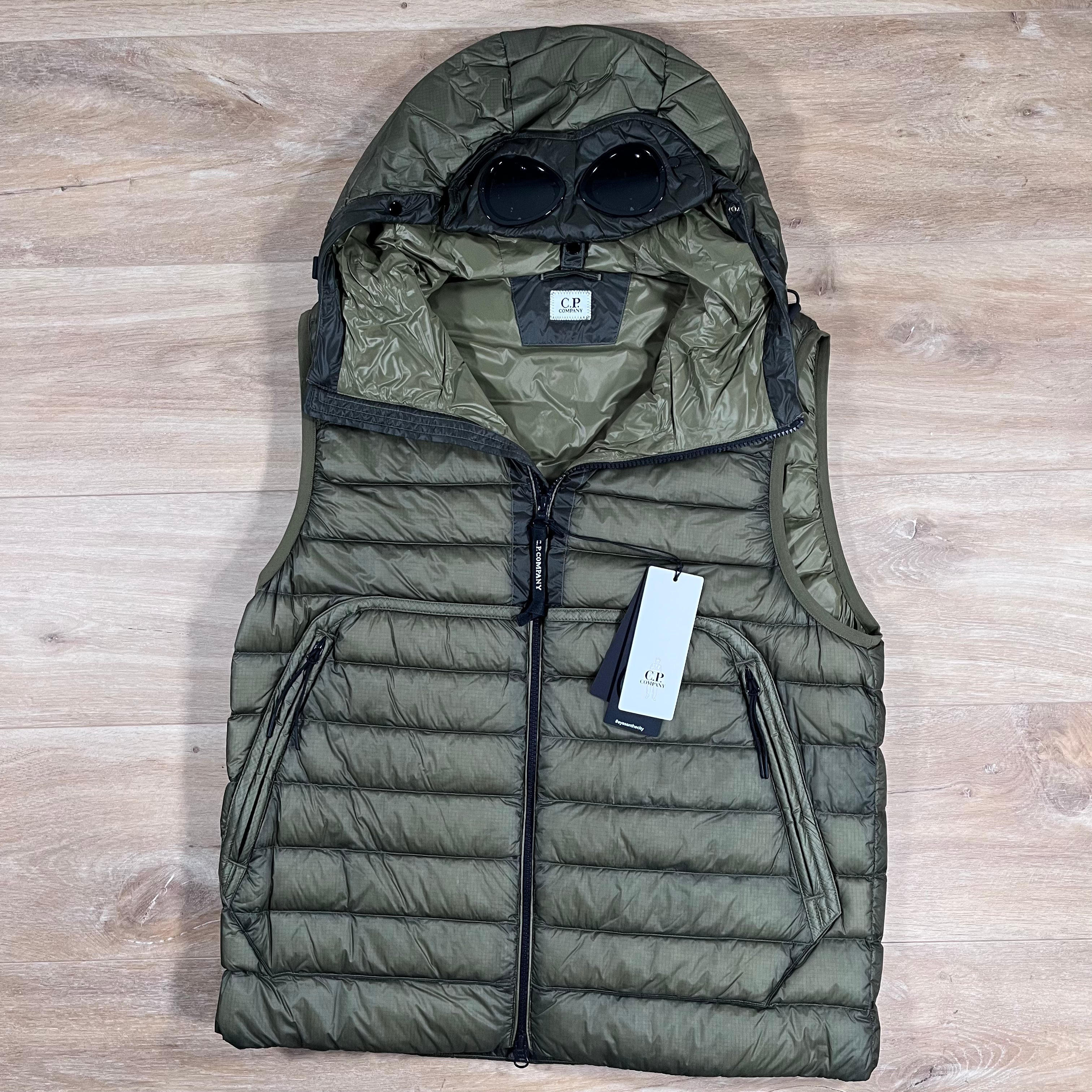 CP Company DD Shell Goggle Down Gilet in Elmwood Green Ironleague