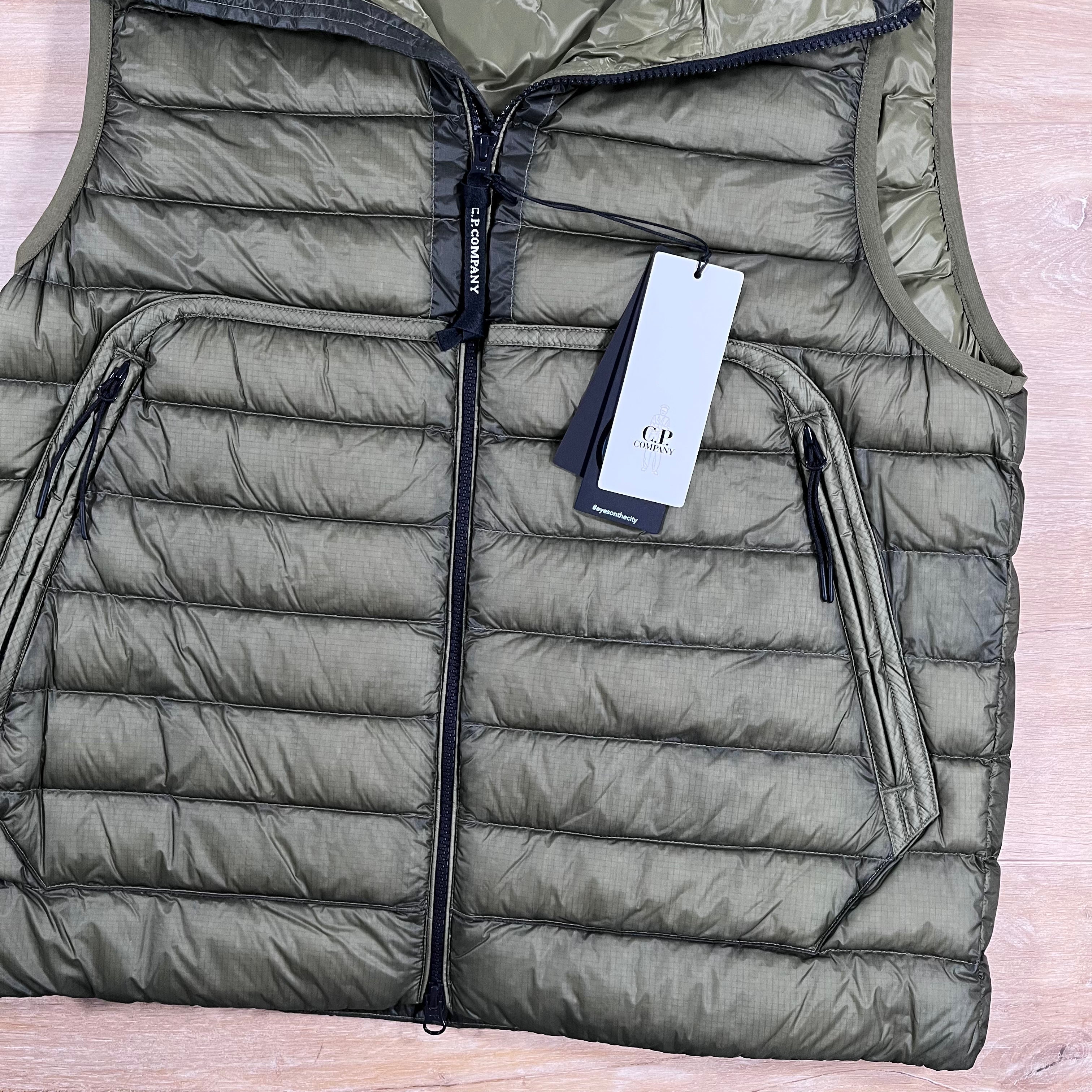 CP Company DD Shell Goggle Down Gilet in Elmwood Green Ironleague