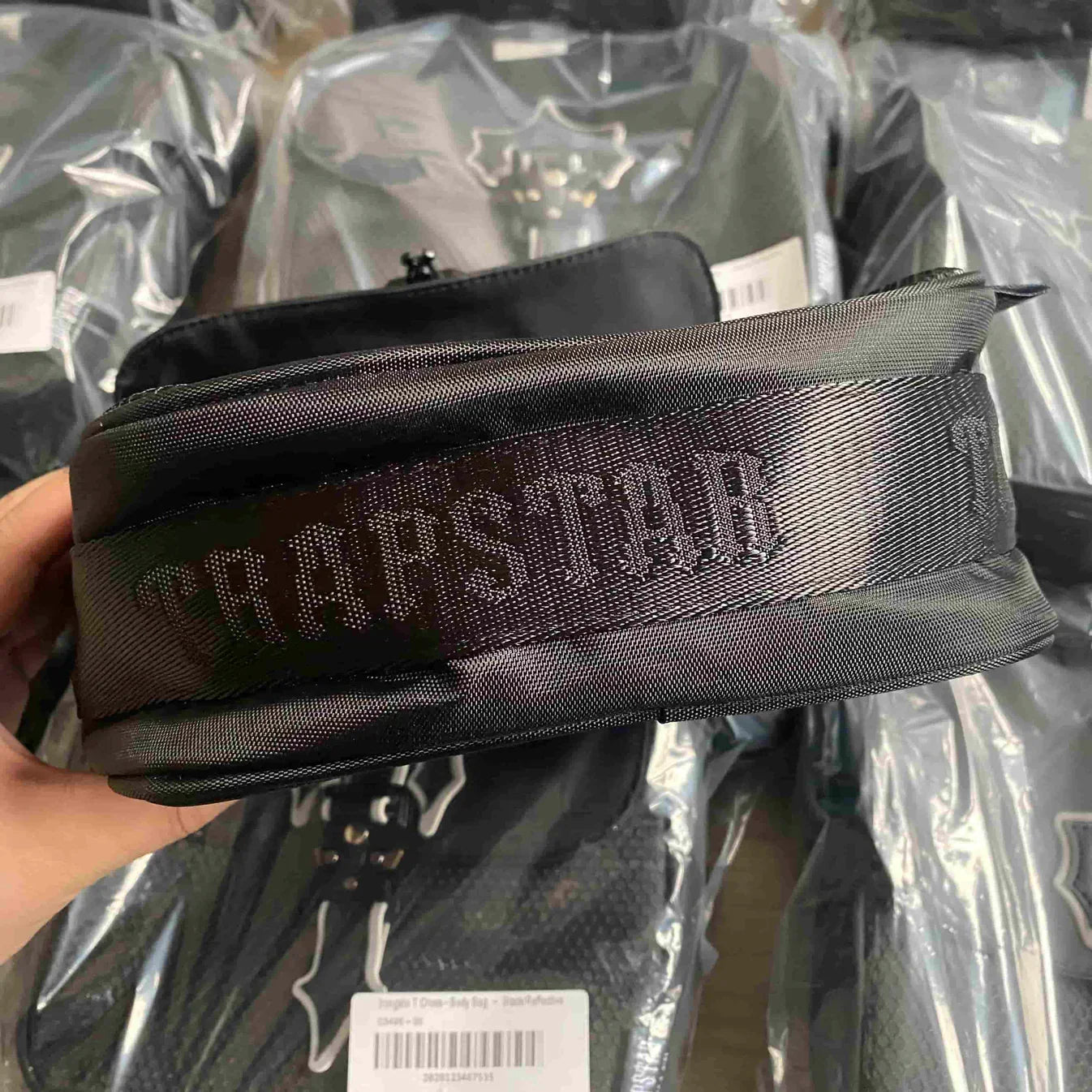 Trapstar Irongate T Crossbody Bag - Black/Reflective Ironleague