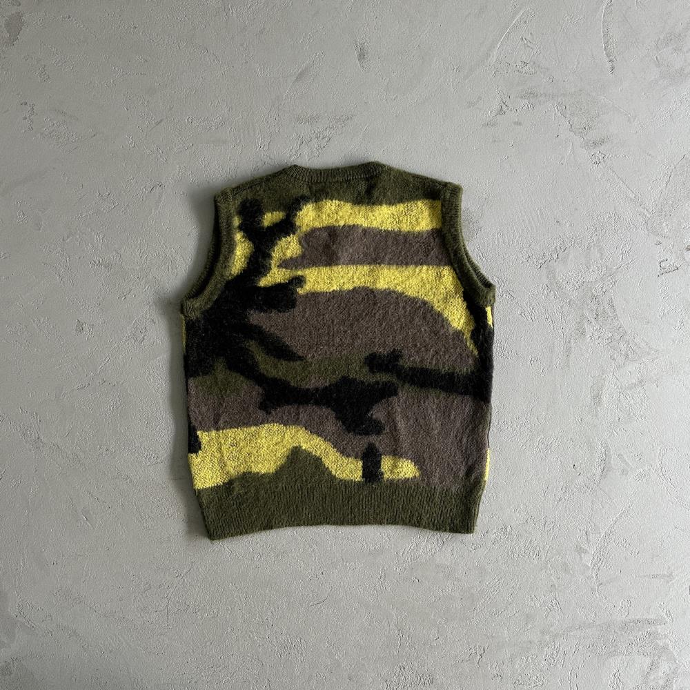 Corteiz More Hair Knit Vest - Green Camo Ironleague