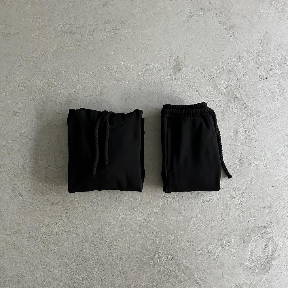 Syna Tracksuit - Black/Red Ironleague